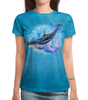 Заказать женскую футболку в Москве. Футболка с полной запечаткой (женская) Дельфин от orca - готовые дизайны и нанесение принтов.