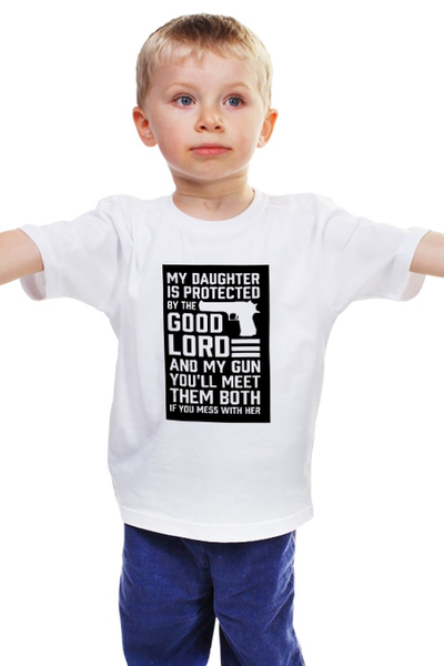 Заказать детскую футболку в Москве. Детская футболка классическая унисекс Дочь под защитой от Ксения Золотухина - готовые дизайны и нанесение принтов.