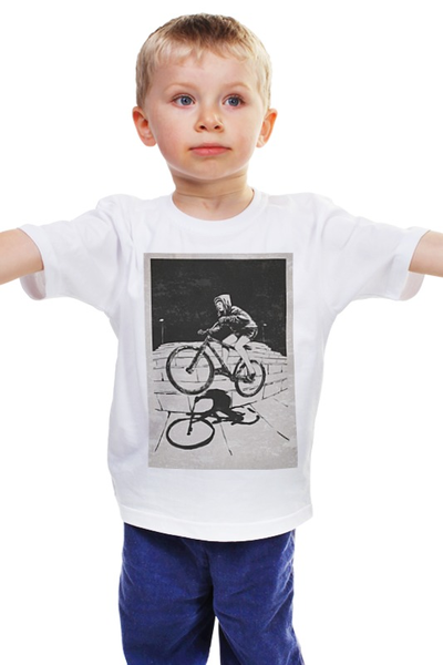 Заказать детскую футболку в Москве. Детская футболка классическая унисекс девушка на велосипеде от monster66 - готовые дизайны и нанесение принтов.