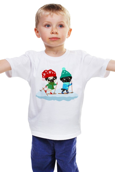 Заказать детскую футболку в Москве. Детская футболка классическая унисекс Мопсы катаются на лыжах от NorrD - готовые дизайны и нанесение принтов.
