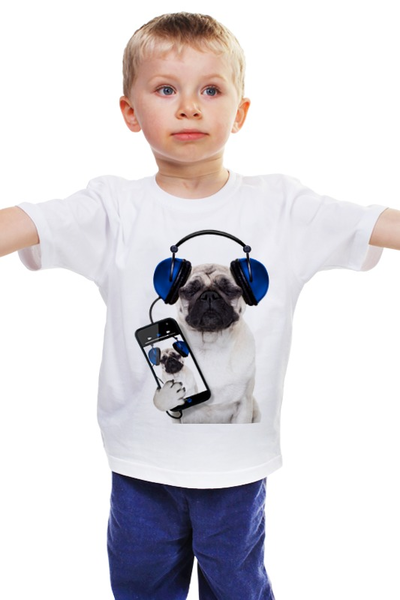 Заказать детскую футболку в Москве. Детская футболка классическая унисекс Собака мопс от Violet - готовые дизайны и нанесение принтов.
