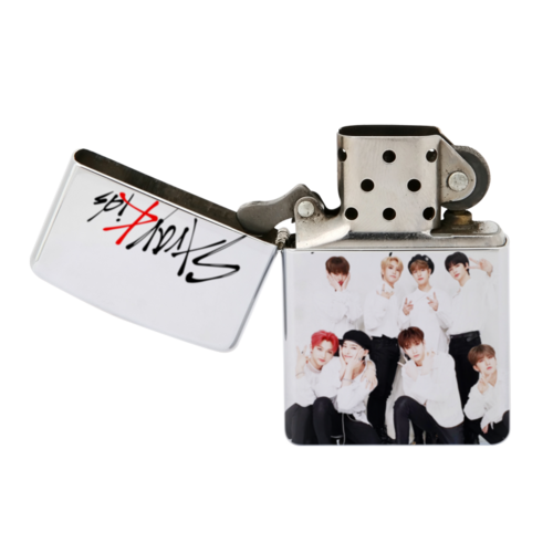 Заказать зажигалки в Москве. Зажигалка STRAY KIDS  от geekbox - готовые дизайны и нанесение принтов.
