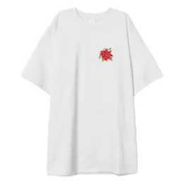 Заказать женскую футболку в Москве. Футболка оверсайз с карманом Цветок пуансеттия от tigerda  - готовые дизайны и нанесение принтов.