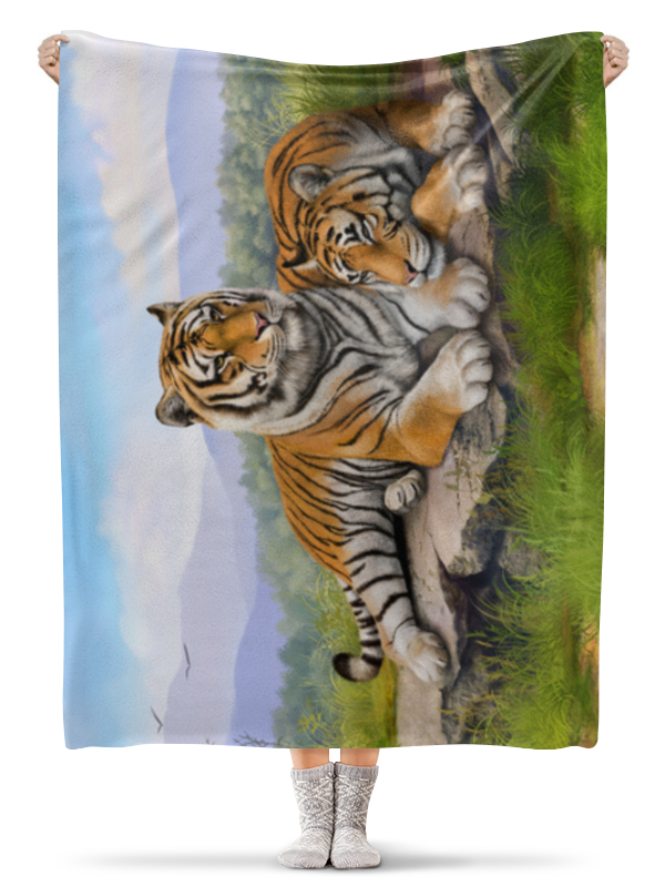 Полотенце с тиграми. Плед флисовый семья тигров 004137. Покрывало с тигром. Одеяло с тигром. Плед с тигром.