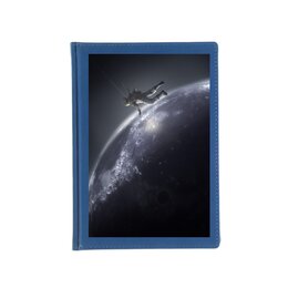 Заказать ежедневник в Москве. Ежедневник недатированный Космонавт от Дана Столыпина - готовые дизайны и нанесение принтов.