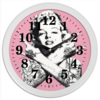 Заказать часы для офиса в Москве. Часы круглые из пластика Мэрилин от PUGGYSHOP - готовые дизайны и нанесение принтов.