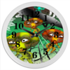 Заказать часы для офиса в Москве. Часы круглые из пластика Инопланитяне от Stil na yarkosti - готовые дизайны и нанесение принтов.