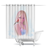 Заказать штору для ванных комнат в Москве. Шторы в ванную Девушка с птицей от Дана Столыпина - готовые дизайны и нанесение принтов.