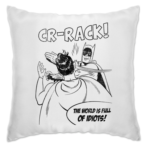 Заказать подушку в Москве. Подушка Бэтмен и Робин. Пощёчина от geekbox - готовые дизайны и нанесение принтов.