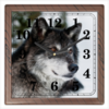 Заказать часы для офиса в Москве. Часы квадратные из пластика (под дерево) Серый волк от weeert - готовые дизайны и нанесение принтов.