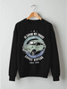 Заказать свитшот в Москве. Свитшот унисекс хлопковый Soviet classic car never die! от Рустам Юсупов - готовые дизайны и нанесение принтов.