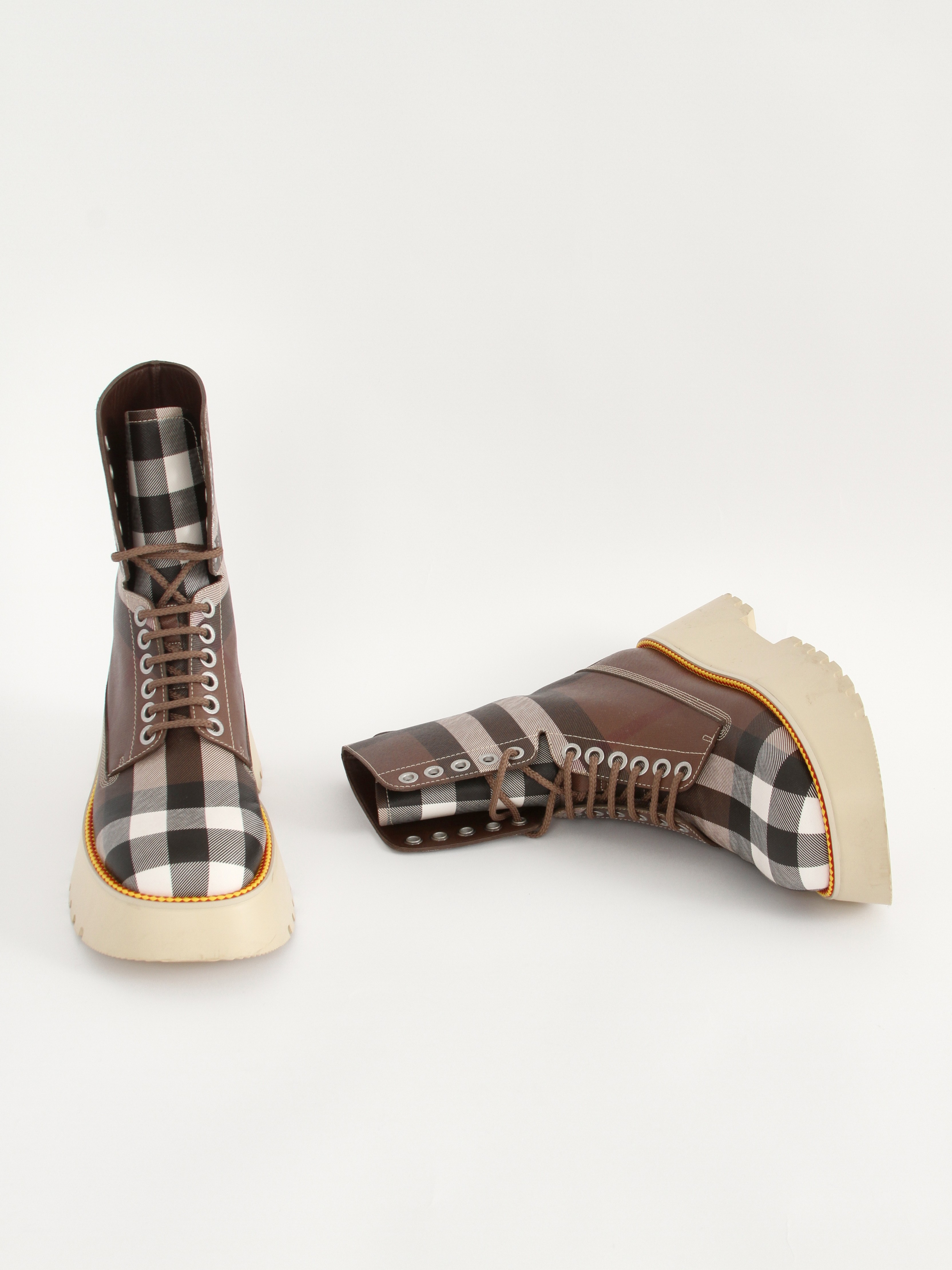Burberry 39,5 2