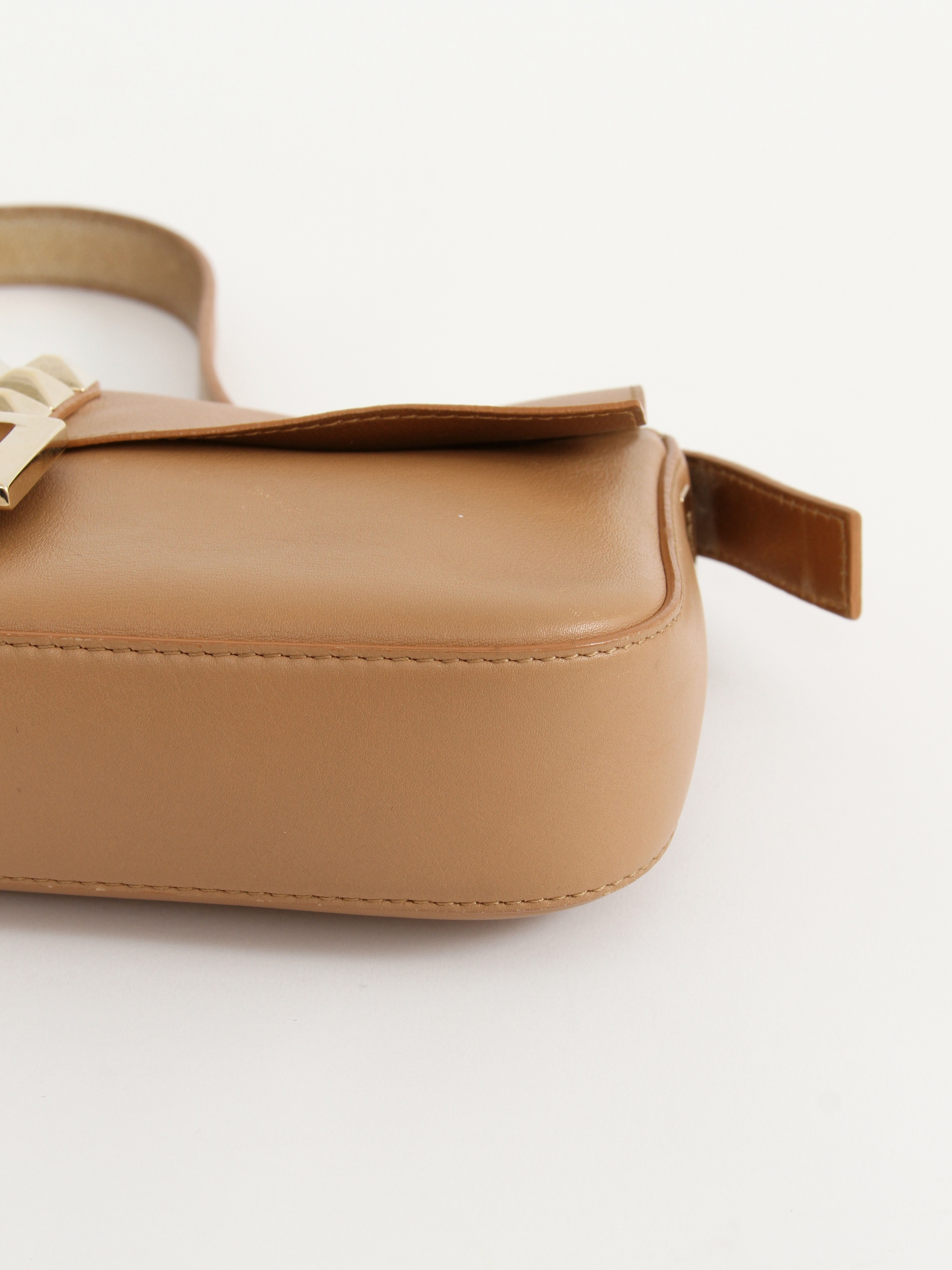 Fendi Baguette 6