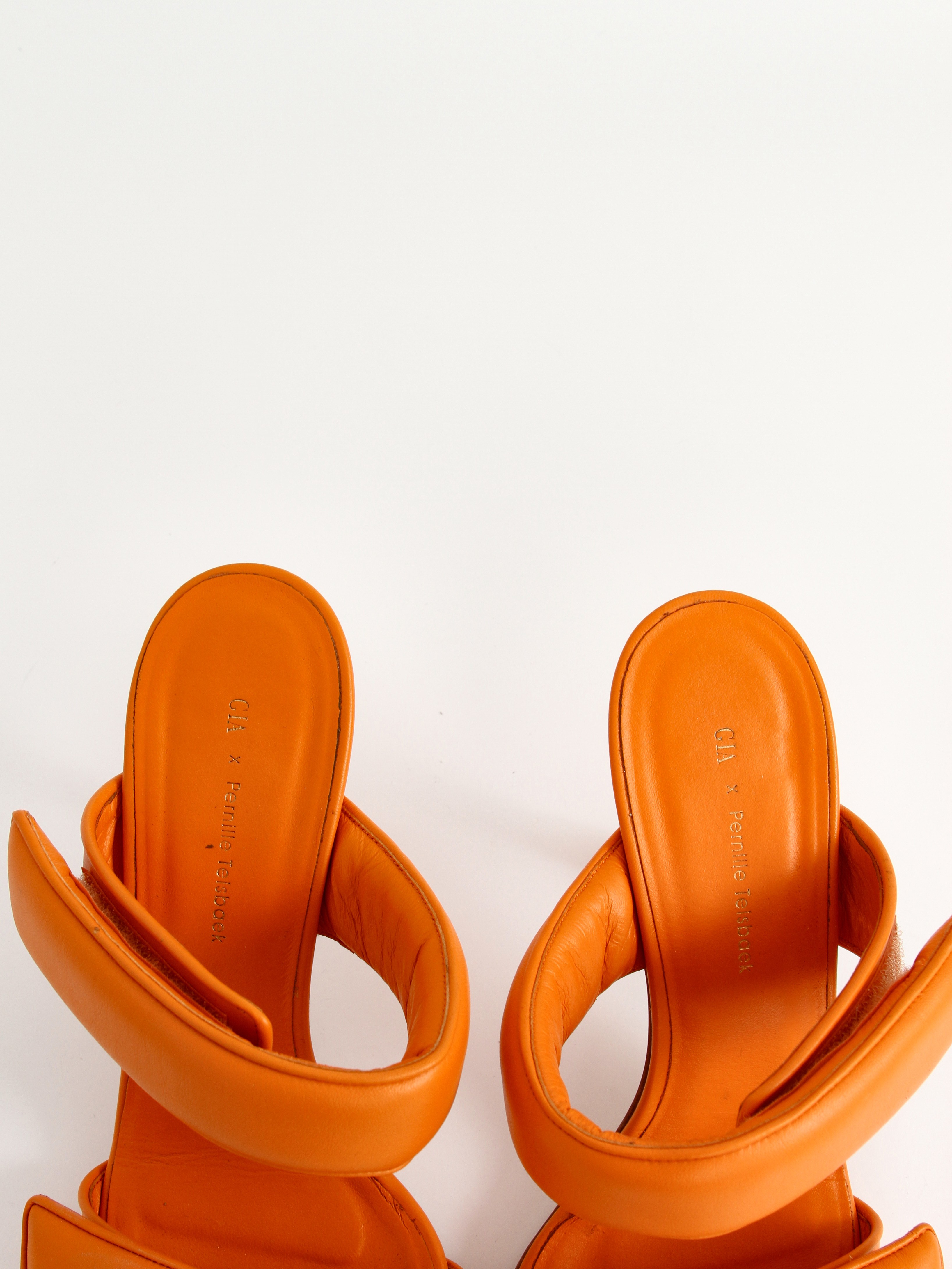 Gia Shoes 40 5