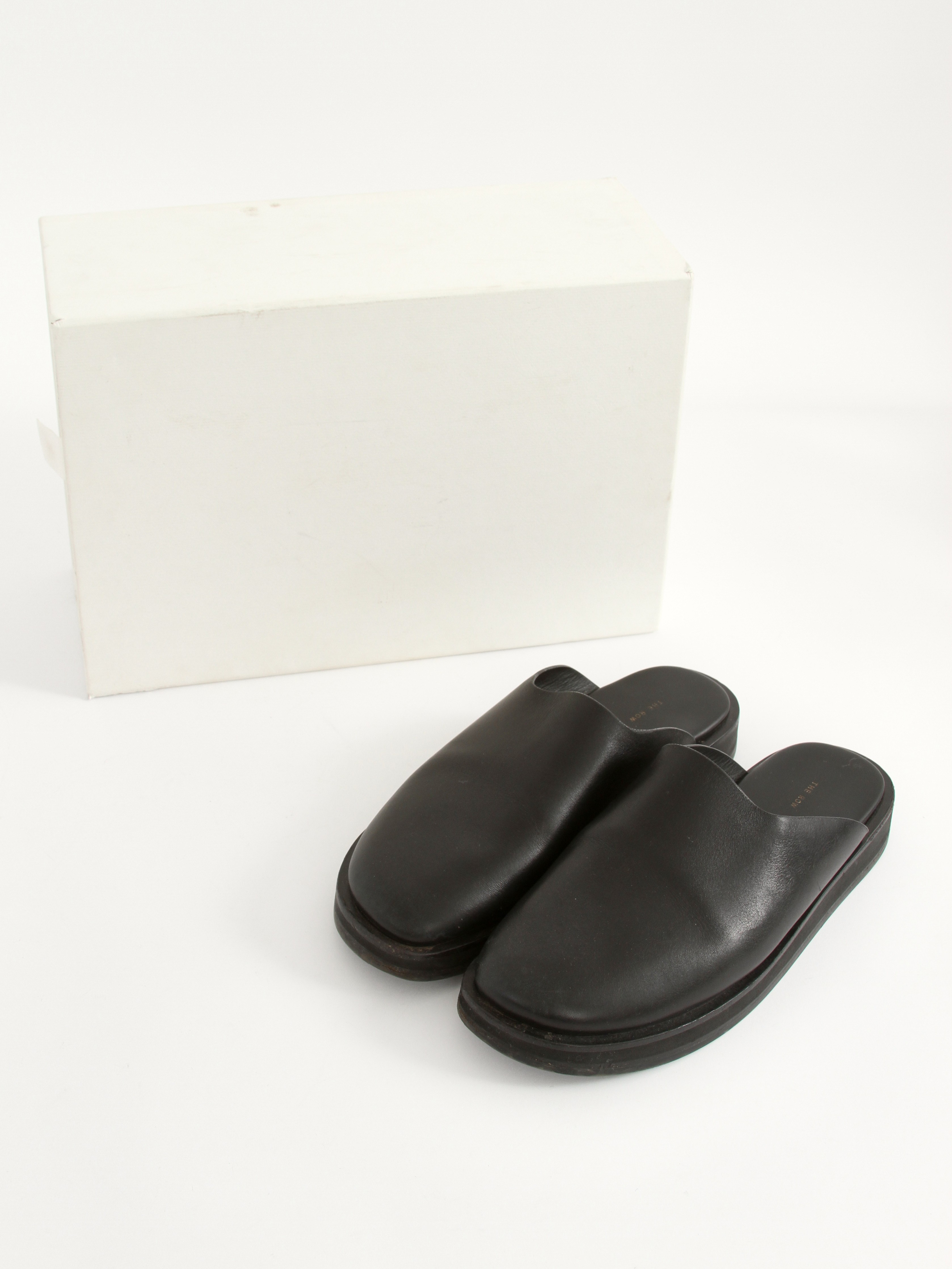 The Row Shoes 37.5 10