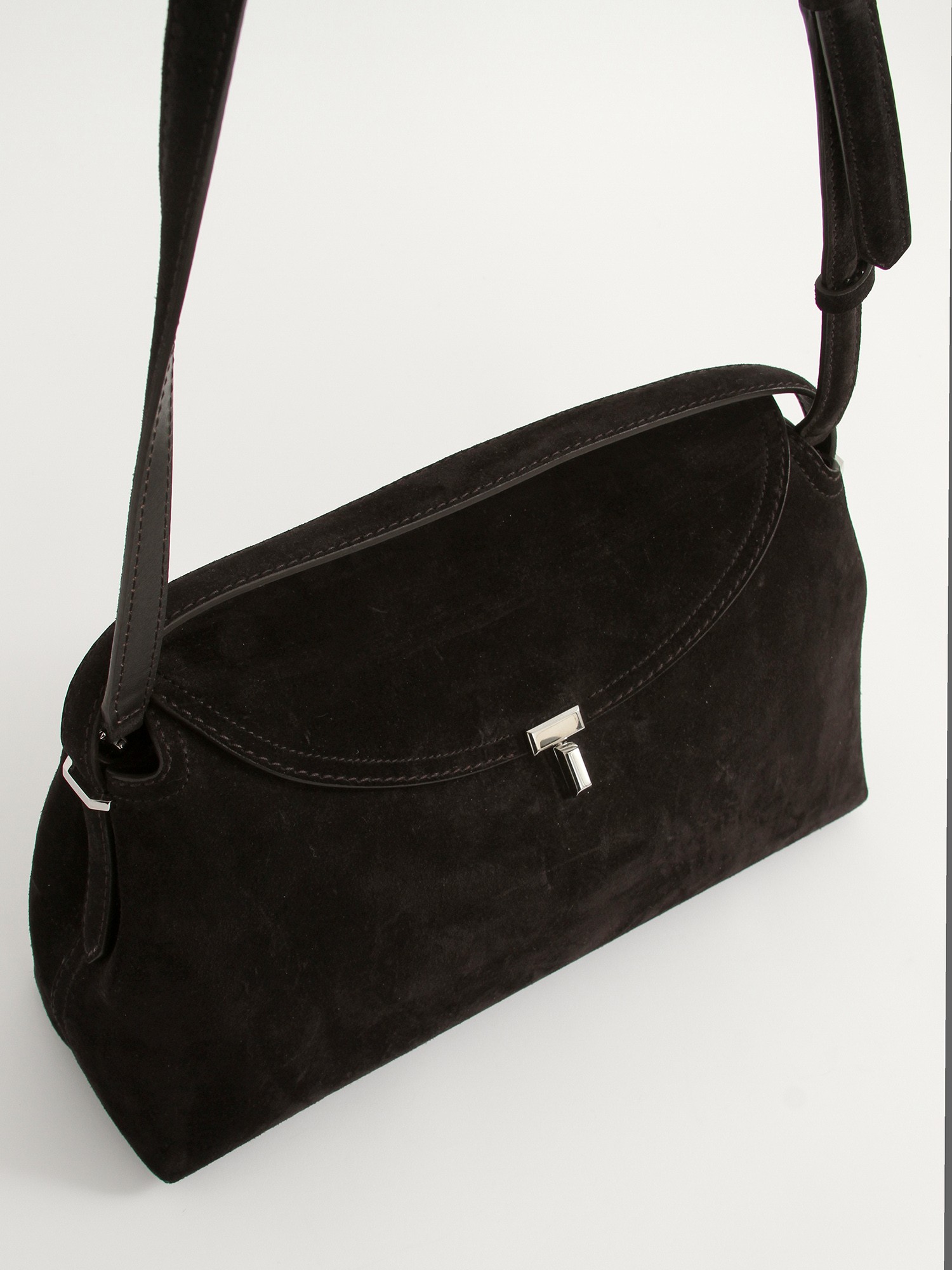Toteme T-Lock  4