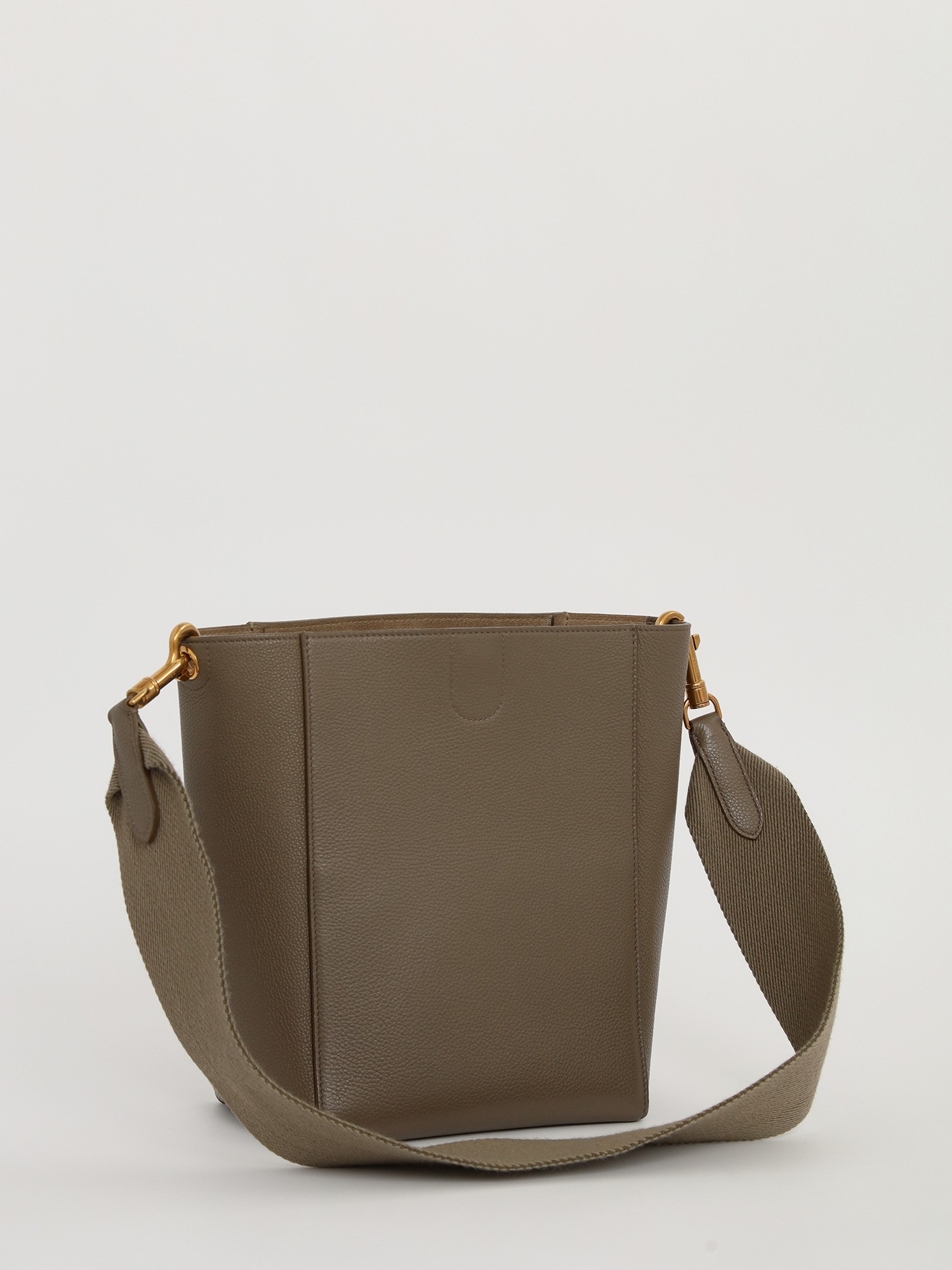 Celine Sangle 3