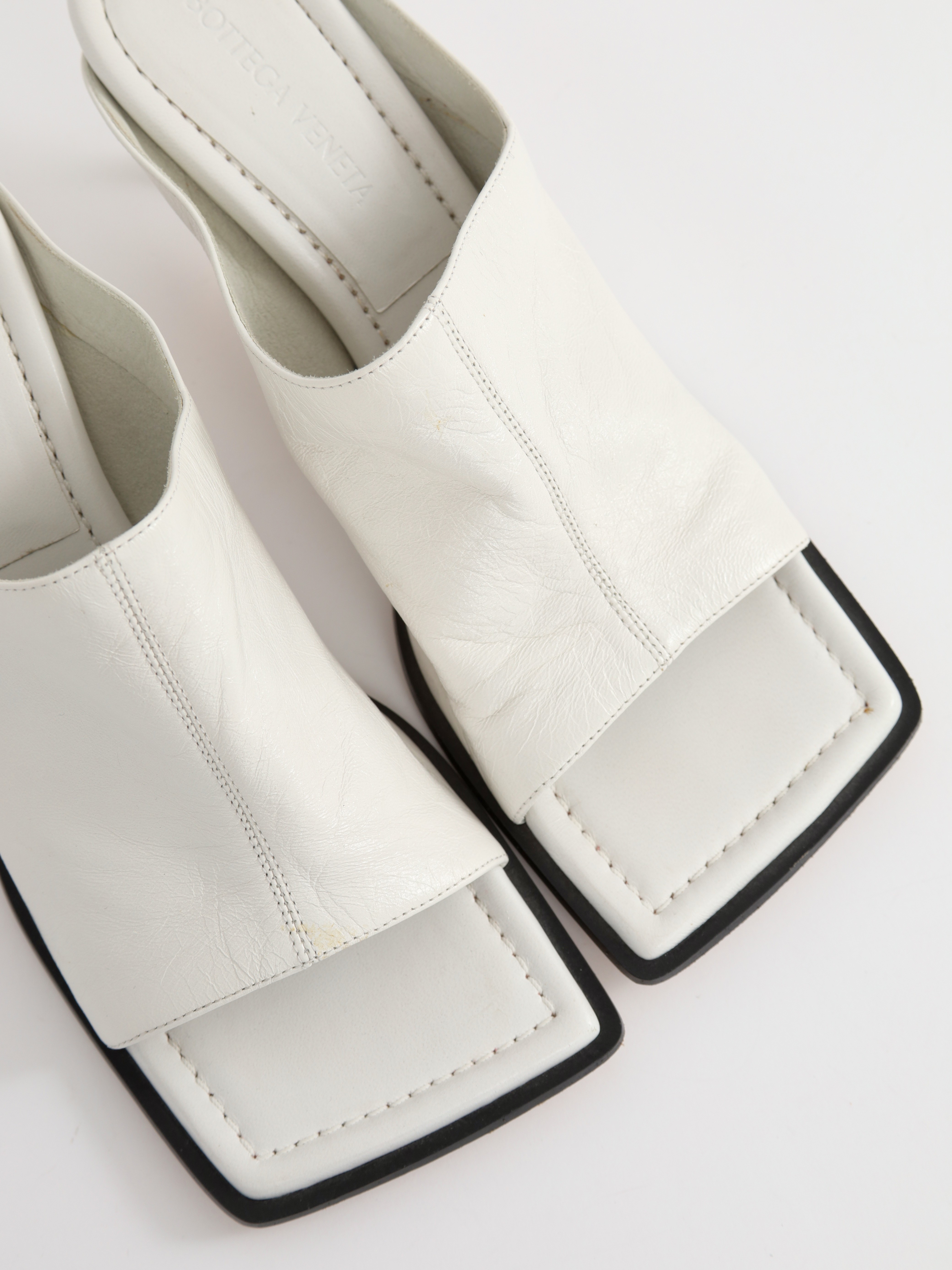 Bottega Veneta Shoes 37 11