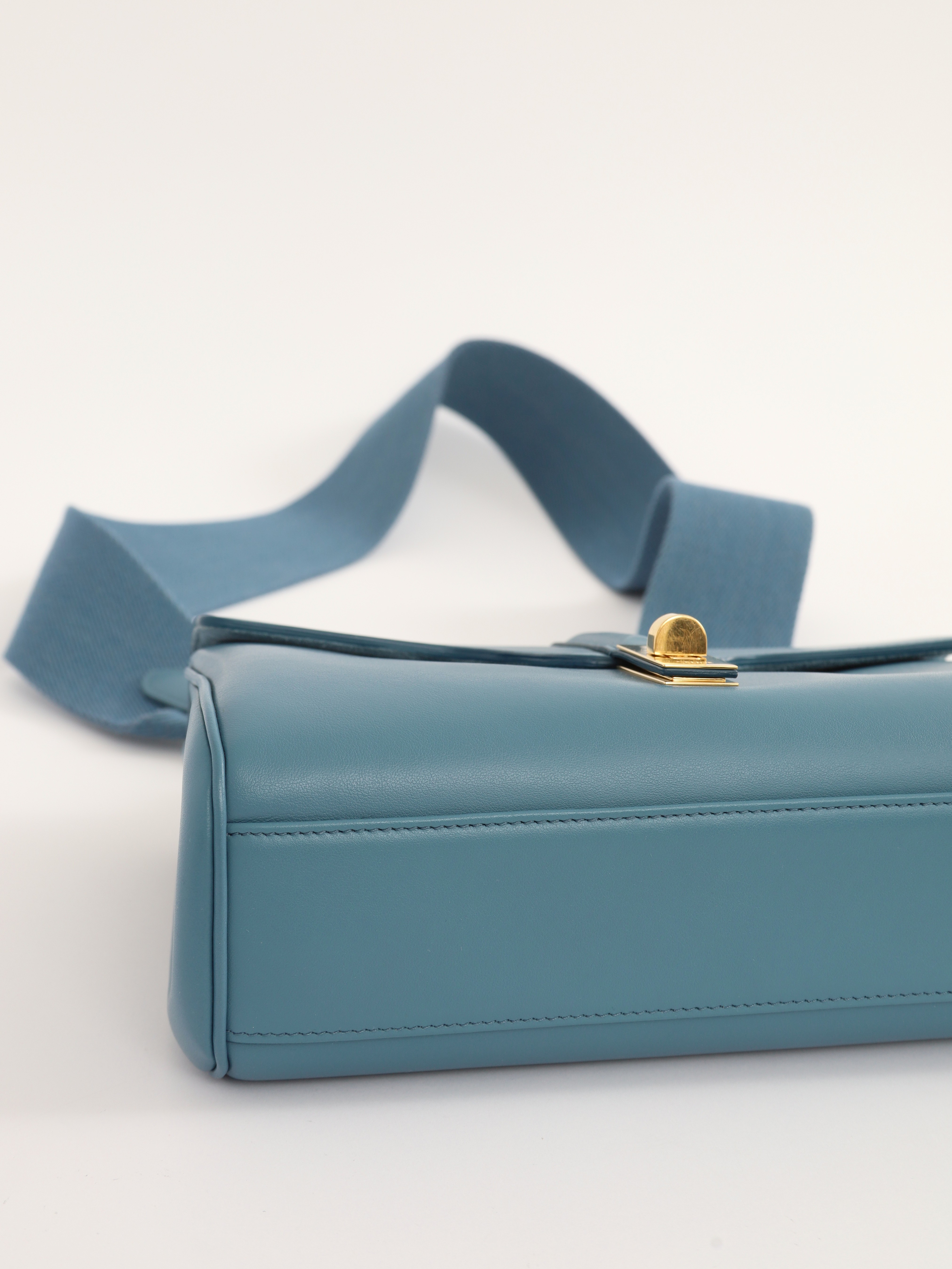 Celine 16 9