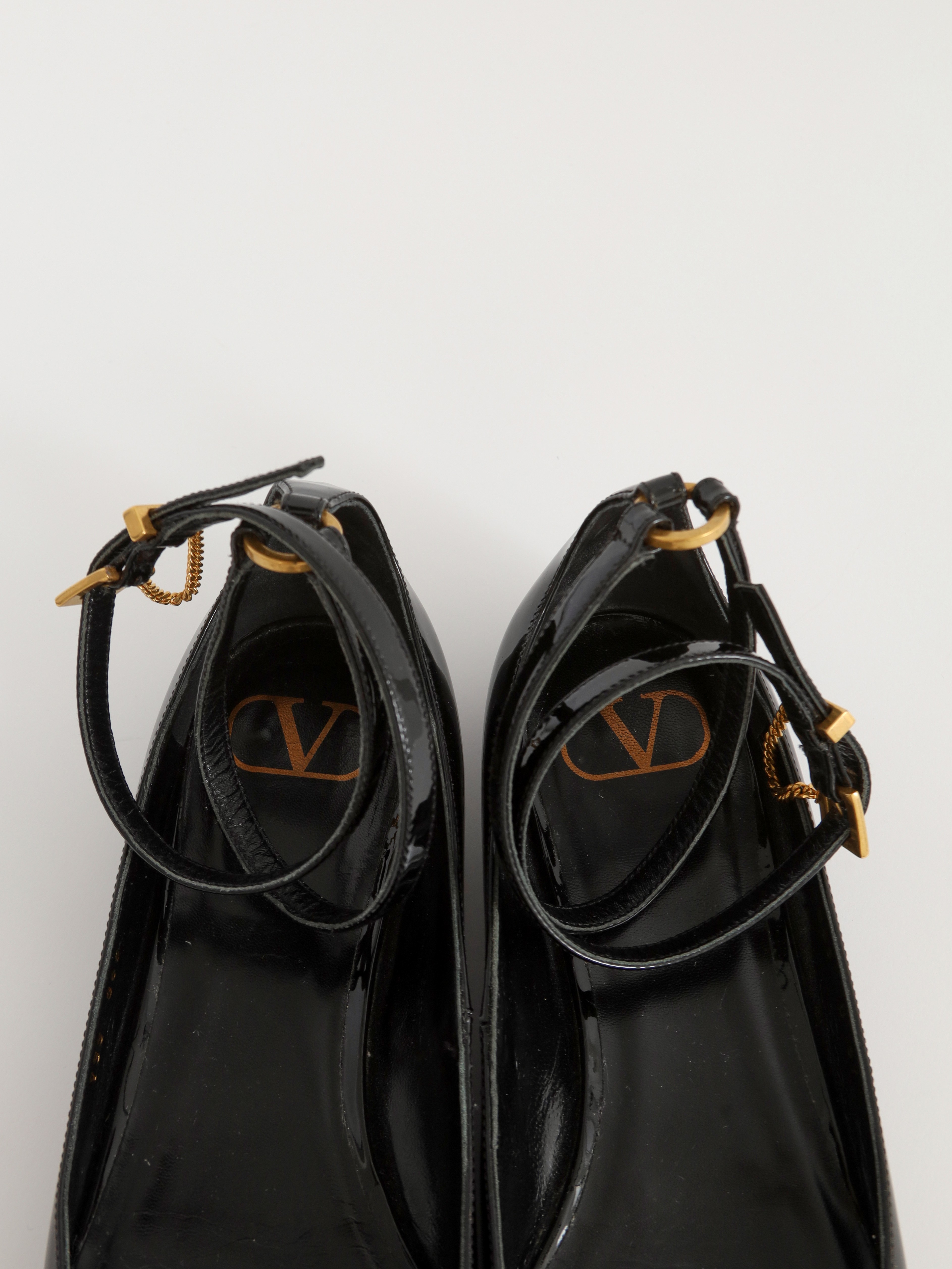 Valentino Shoes 37 6