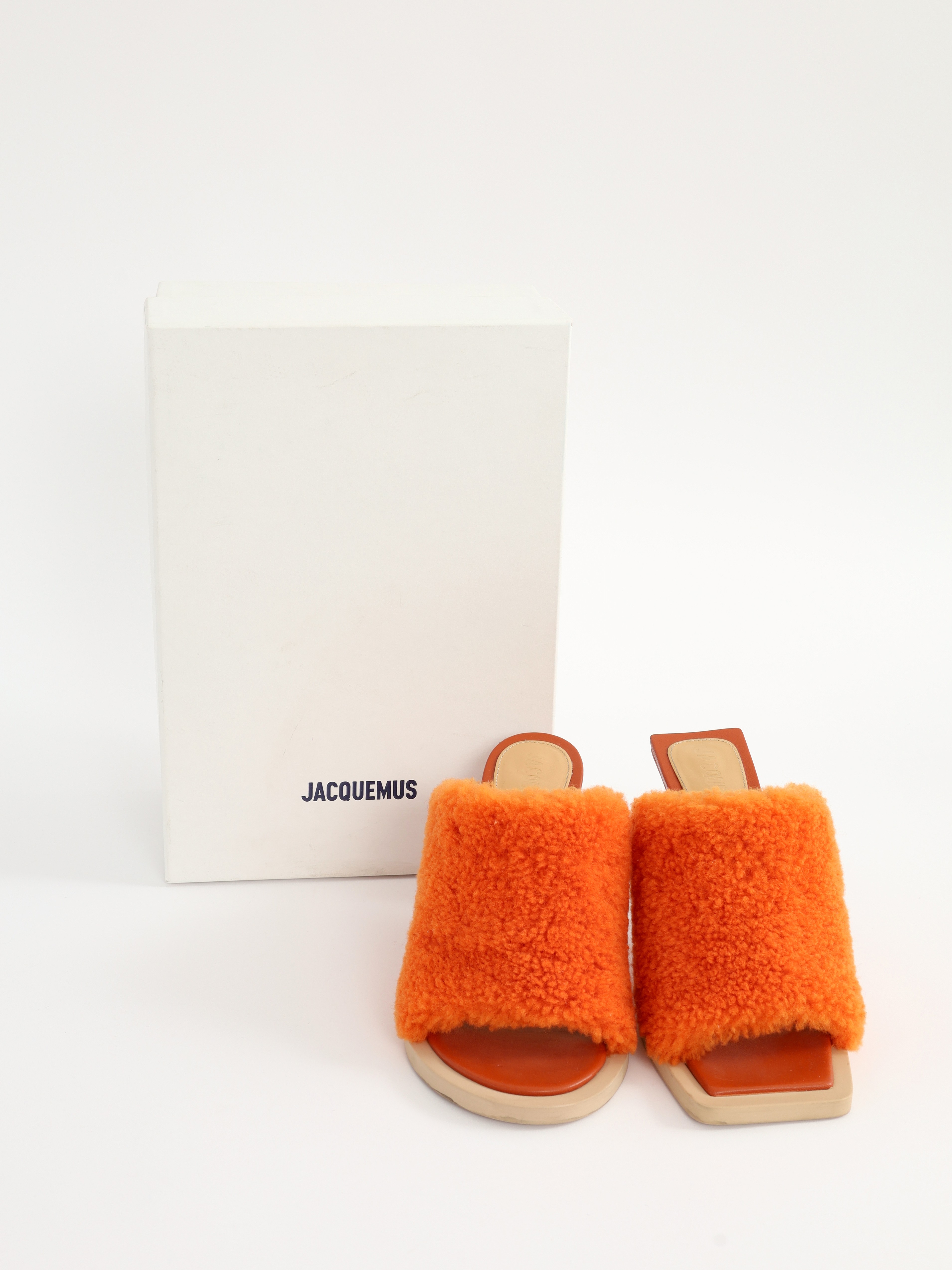 Jacquemus Shoes 38 11