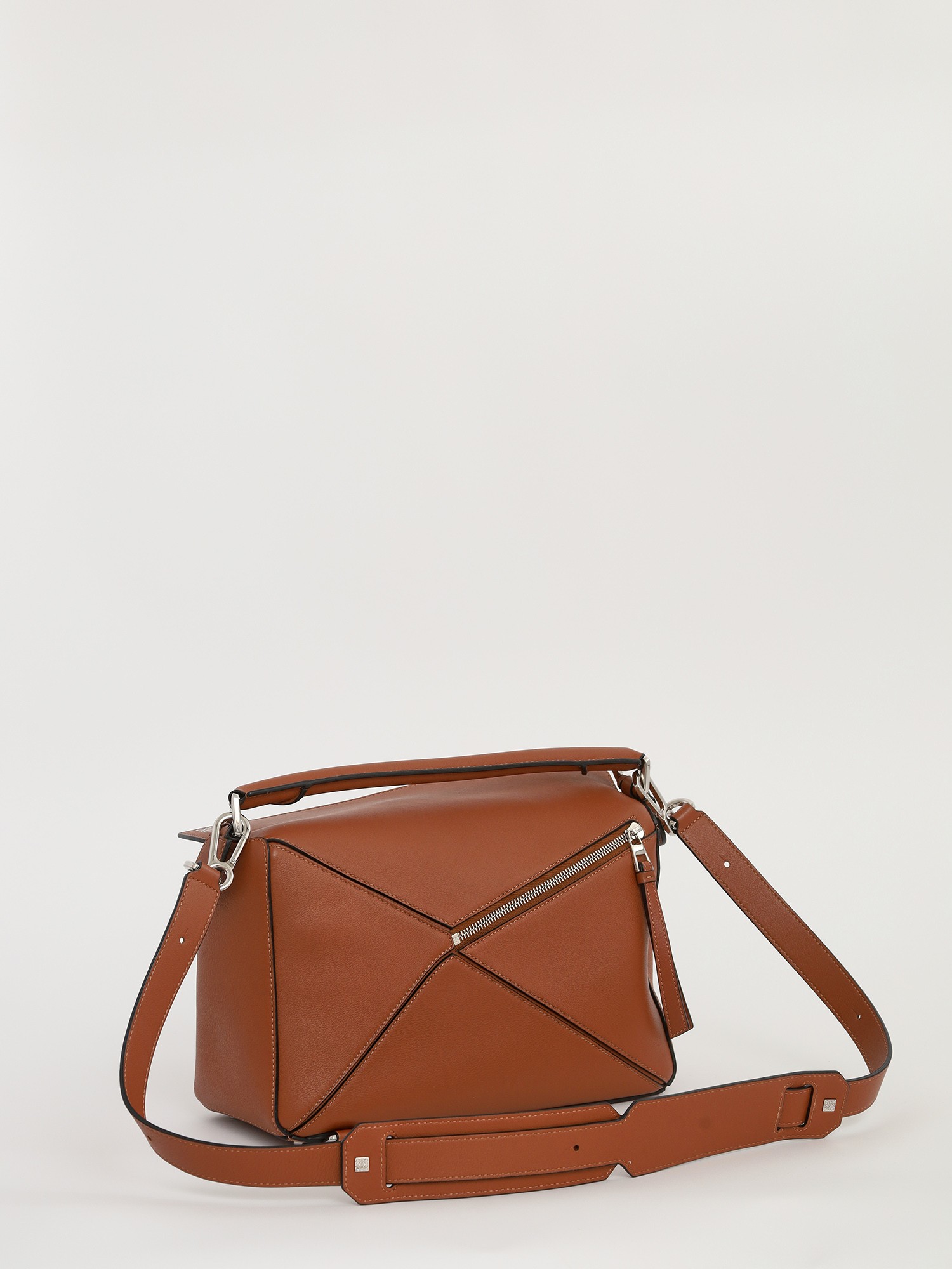 Loewe Puzzle 4