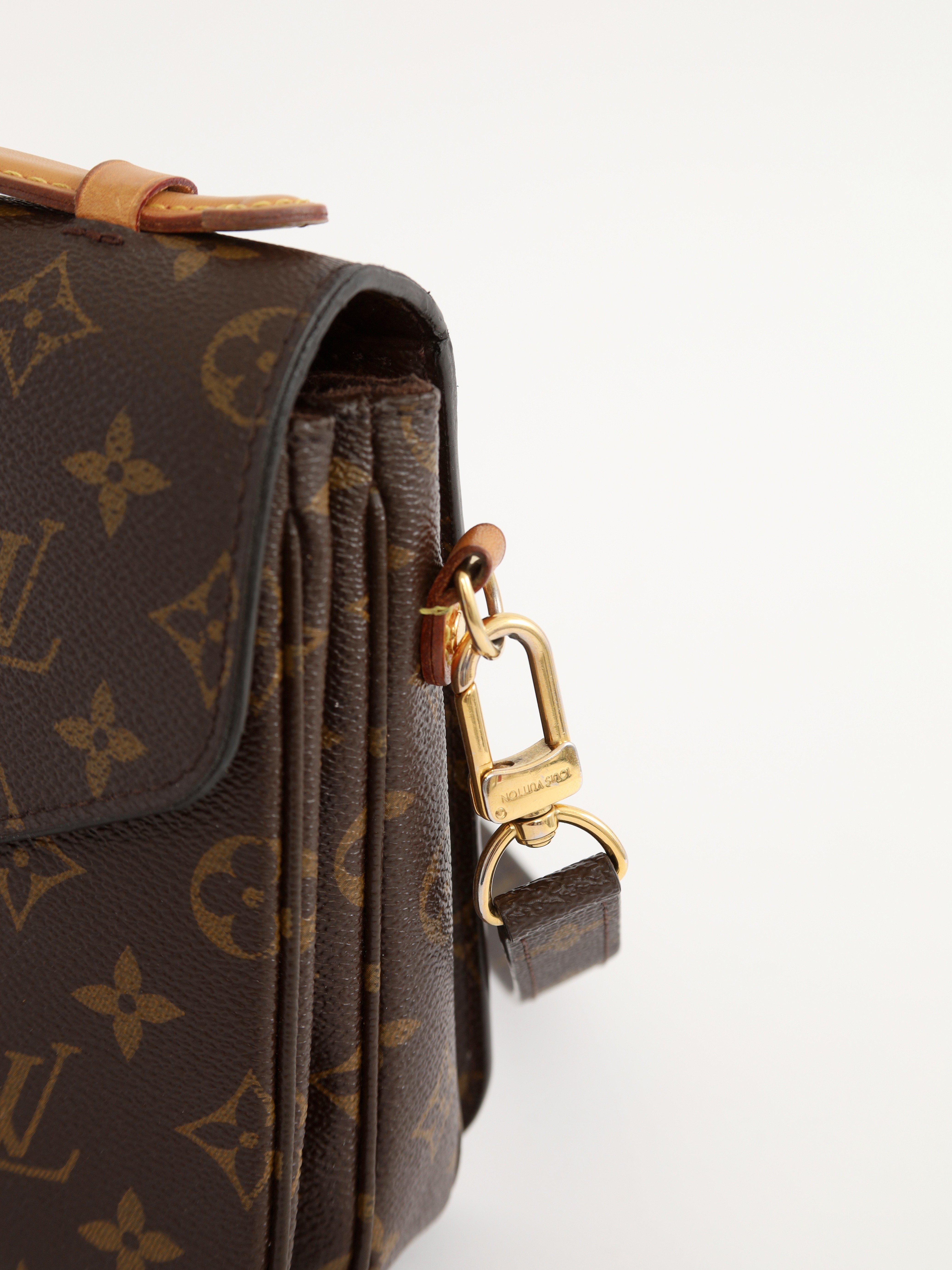 Louis Vuitton Pochette Metis 7