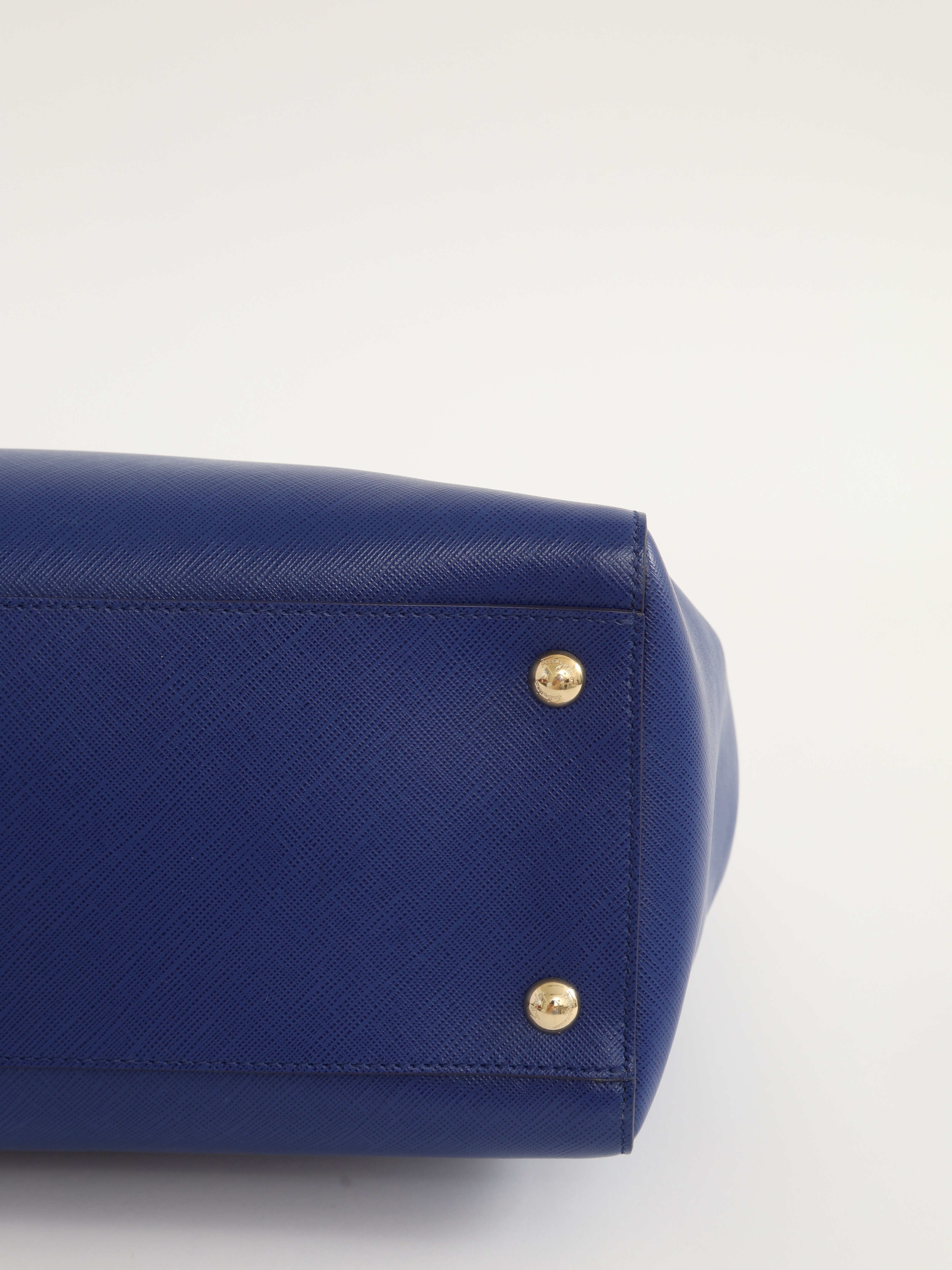Salvatore Ferragamo Leather Bag 8