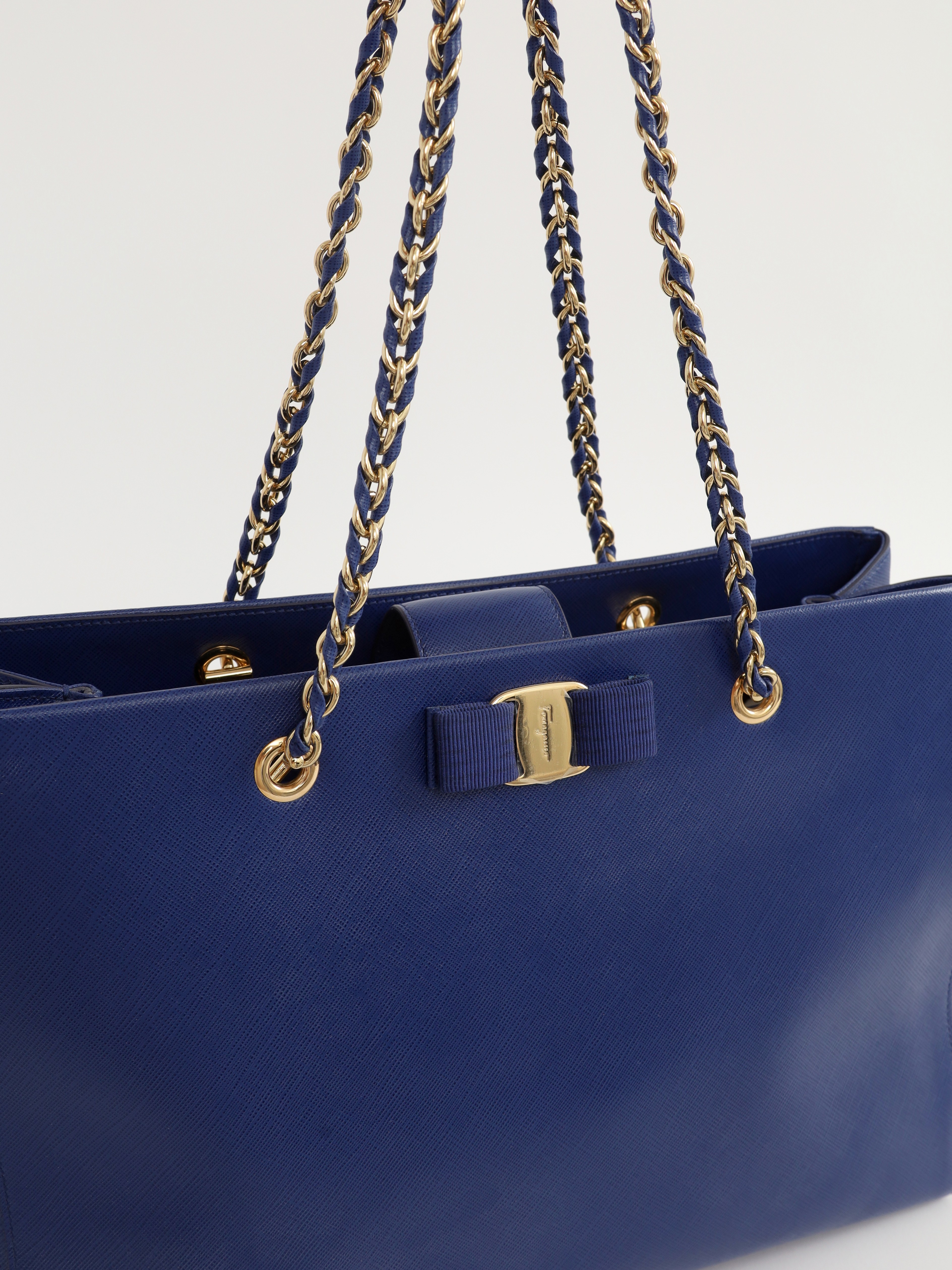 Salvatore Ferragamo Leather Bag 5