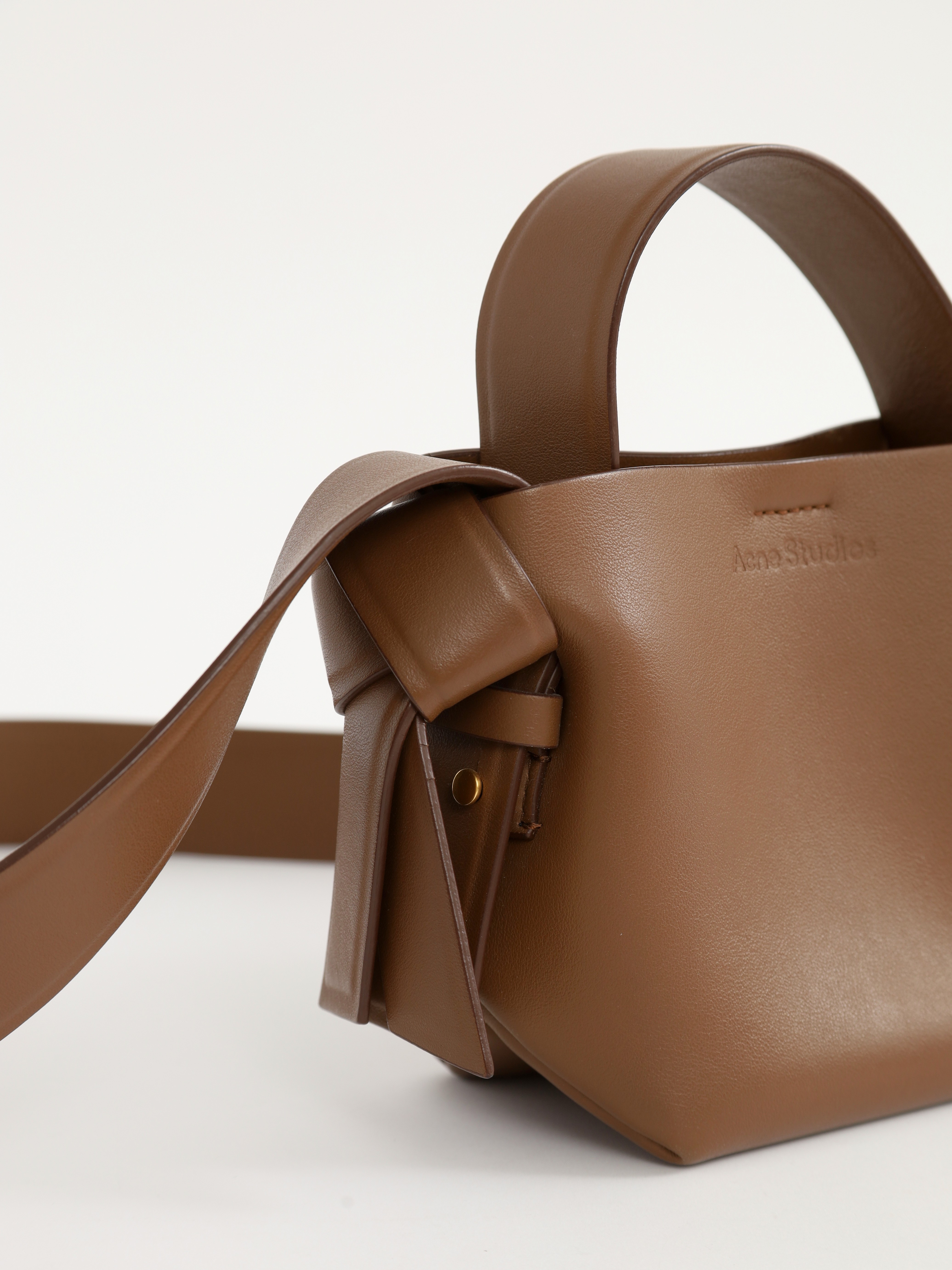 Acne Studios Musubi 9