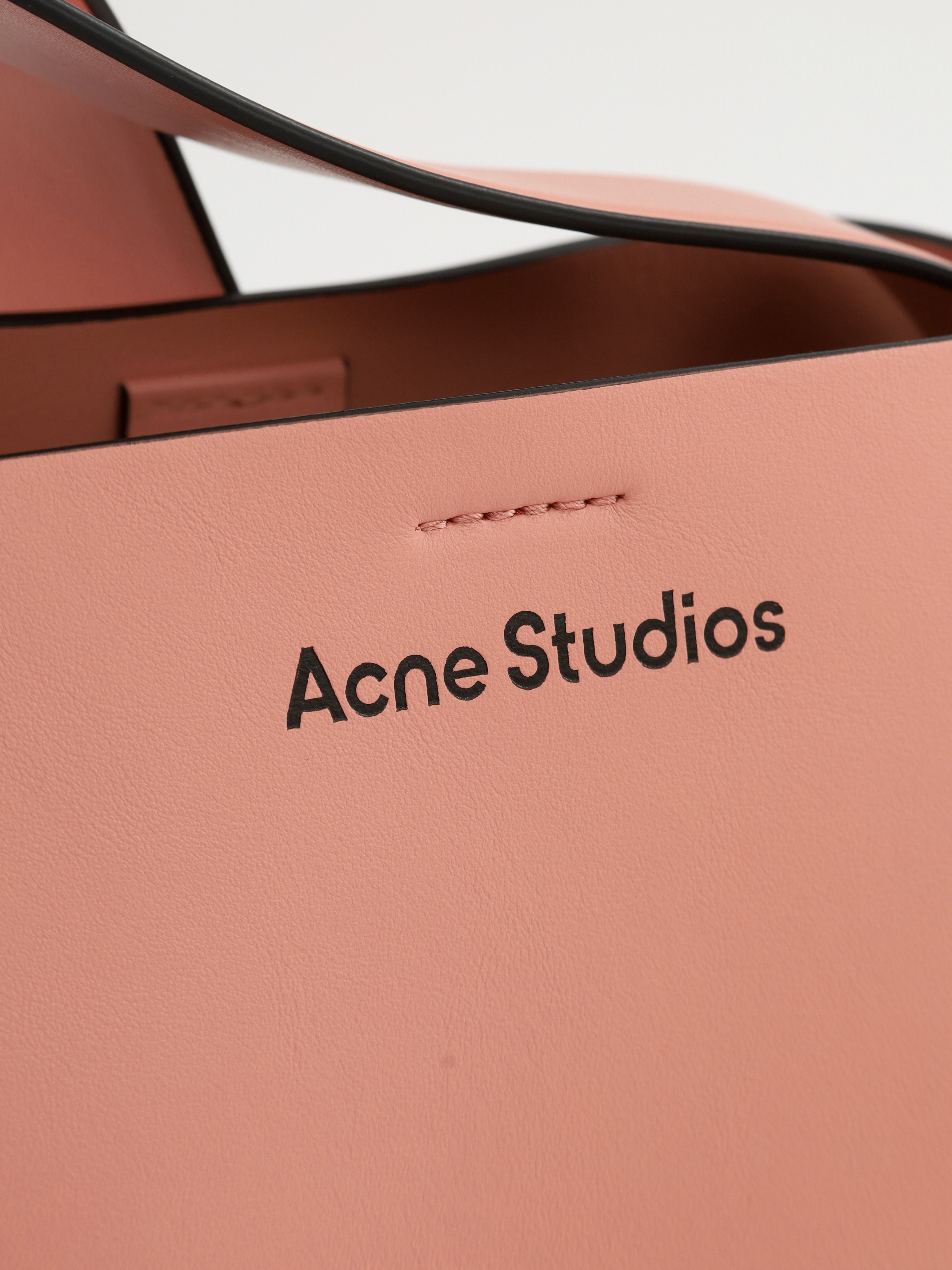 Acne Studios Musubi 5