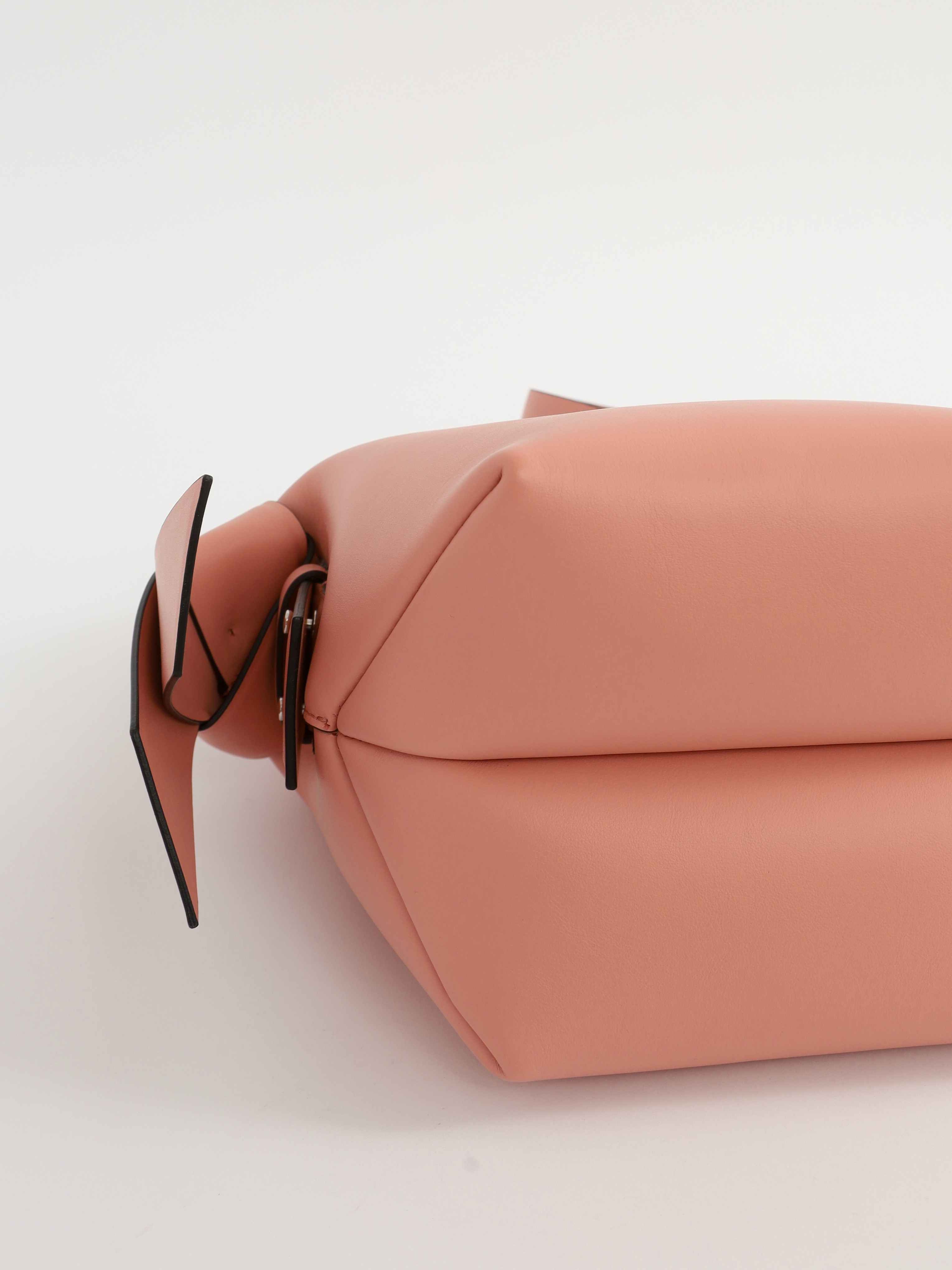 Acne Studios Musubi 7