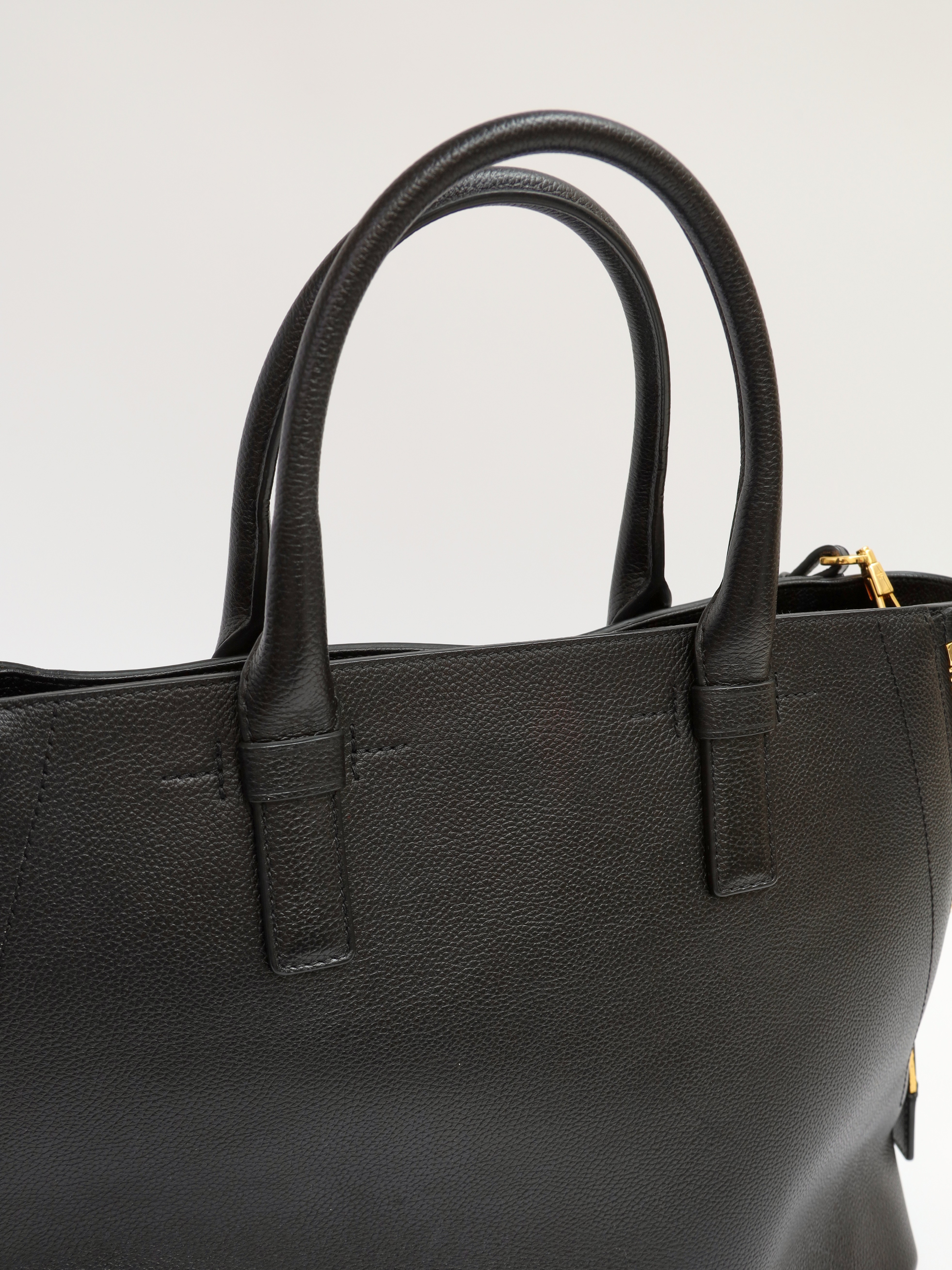 Tom Ford Jennifer 5