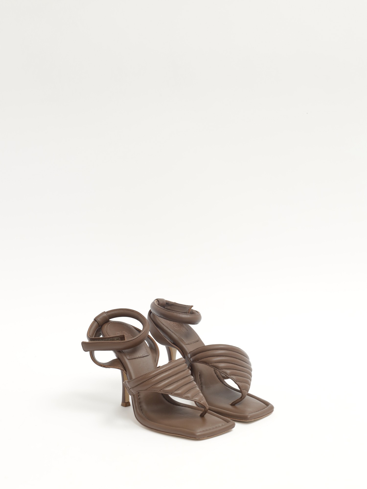 Gia Shoes 38.5 2