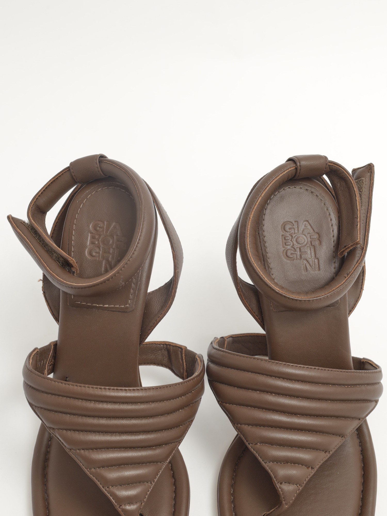 Gia Shoes 38.5 7
