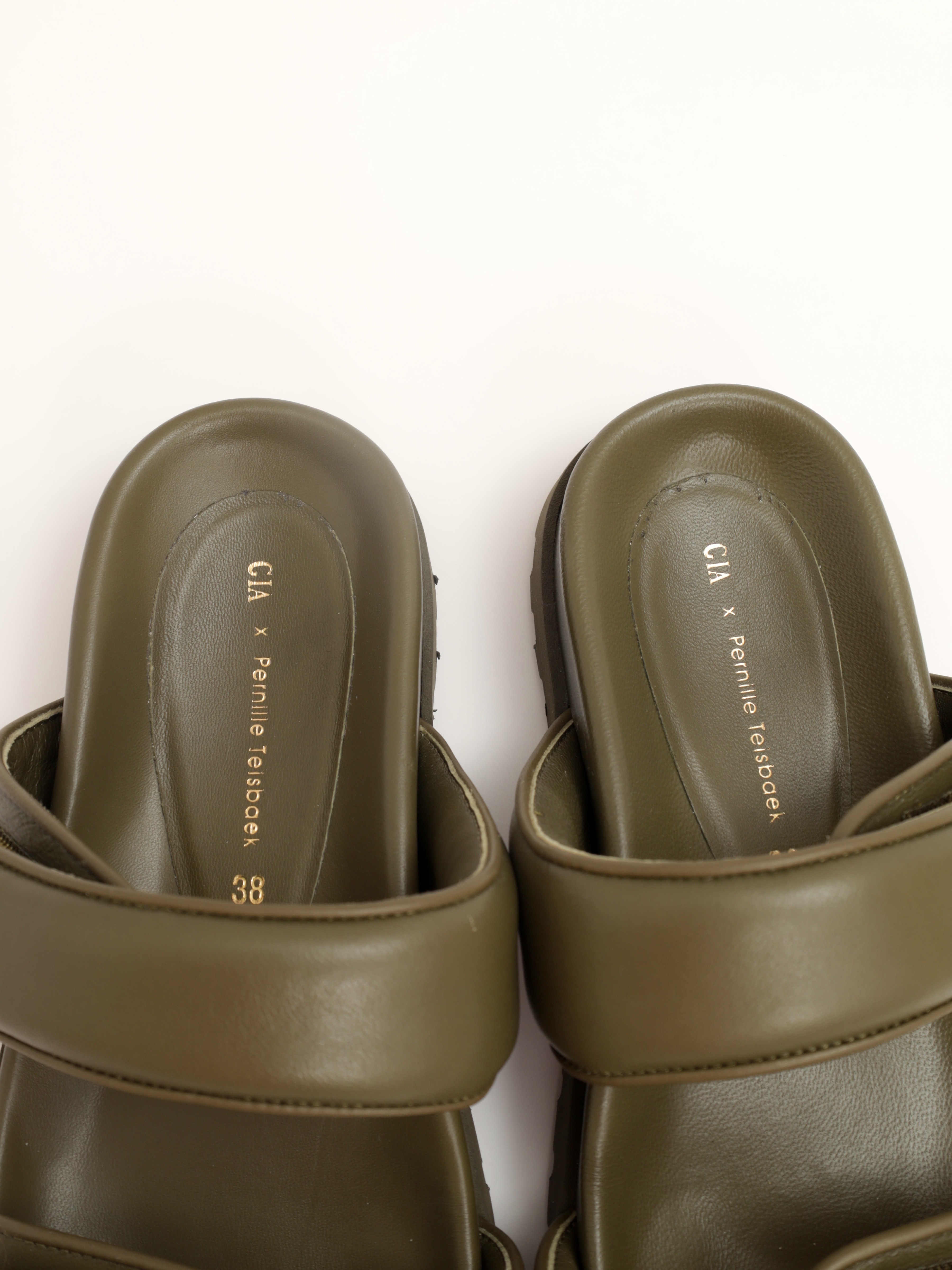 Gia Shoes 38 8