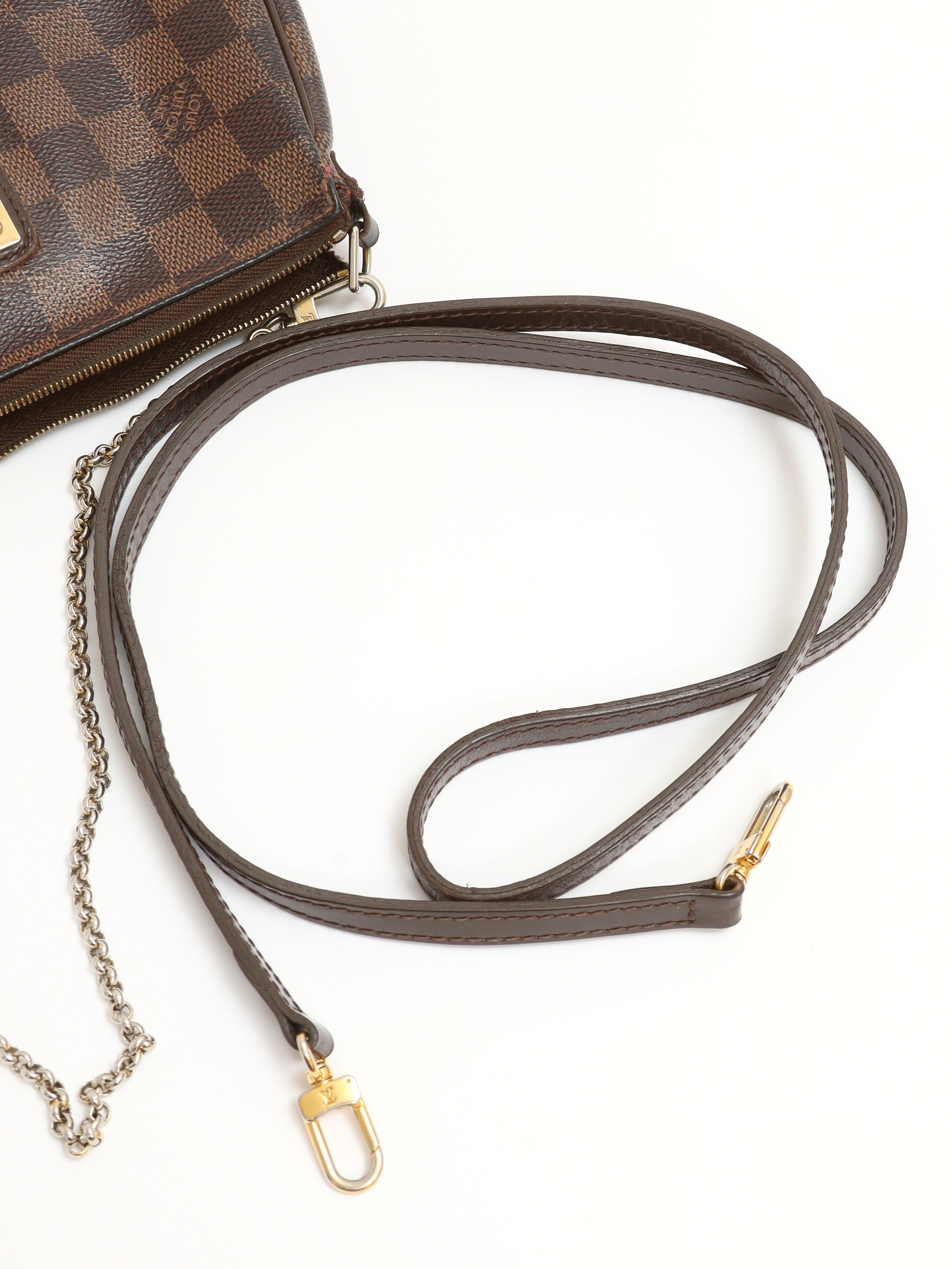 Louis Vuitton Eva 9