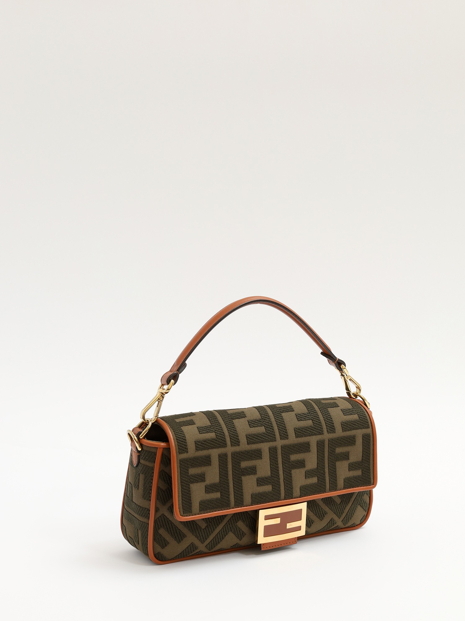 Fendi Baguette 3