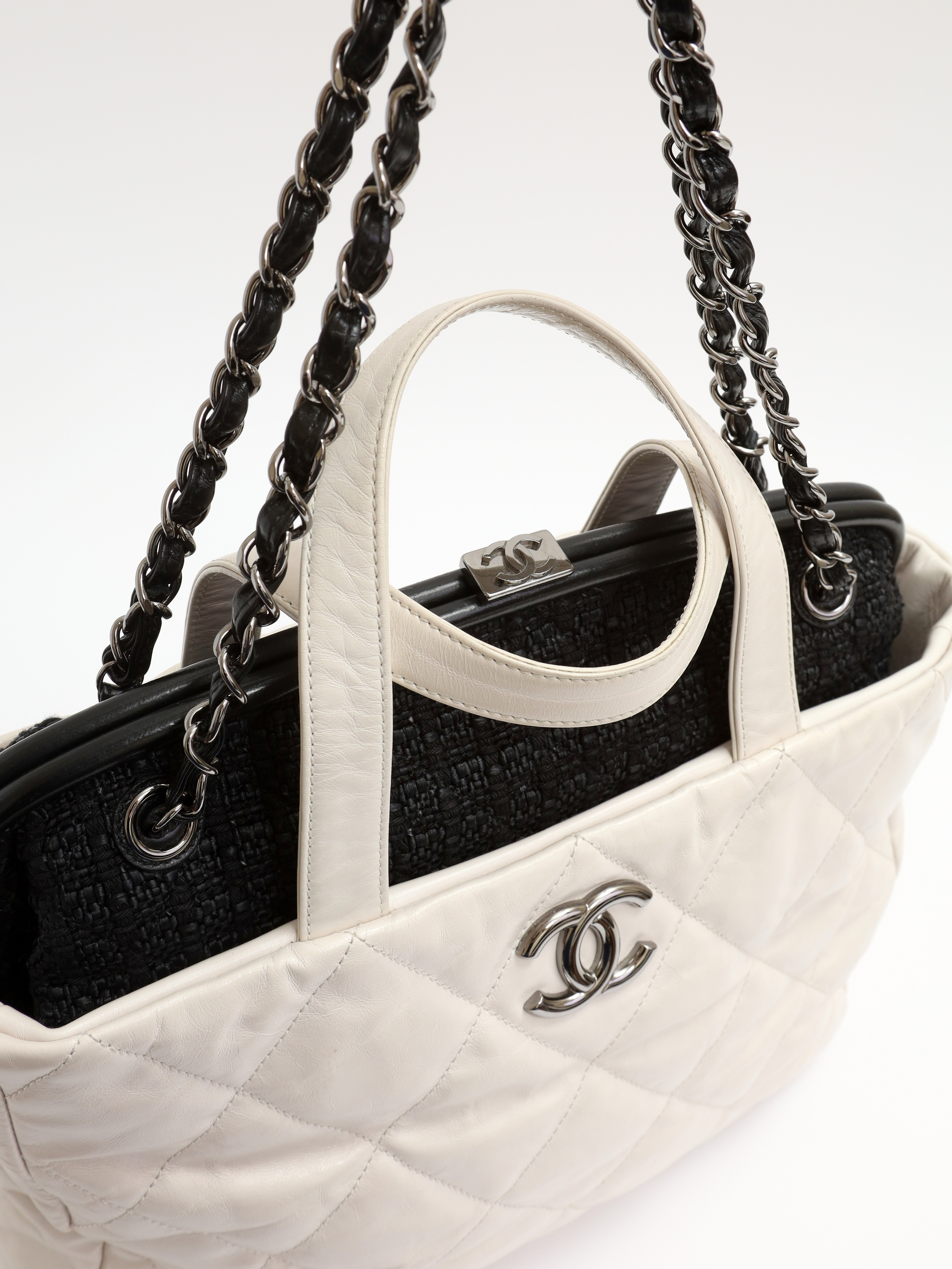Chanel Portobello 10