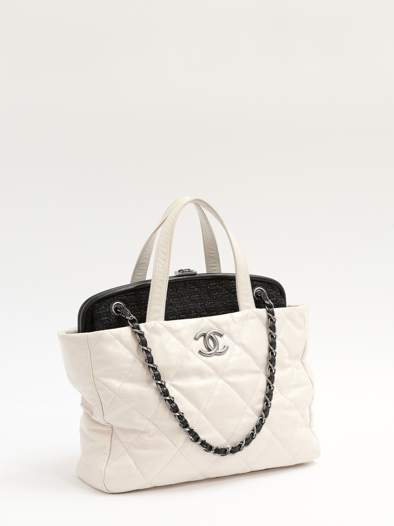 Chanel Portobello 2