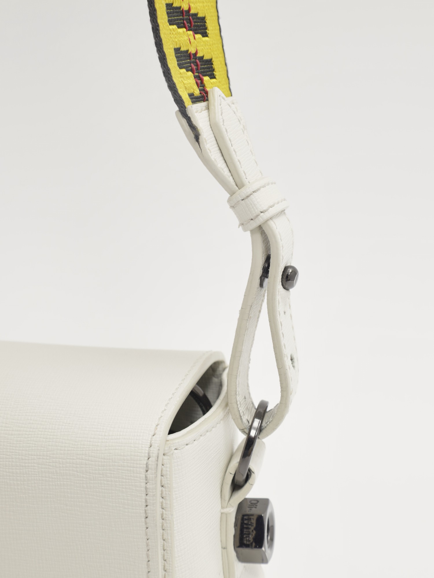 Off-White Binder 7