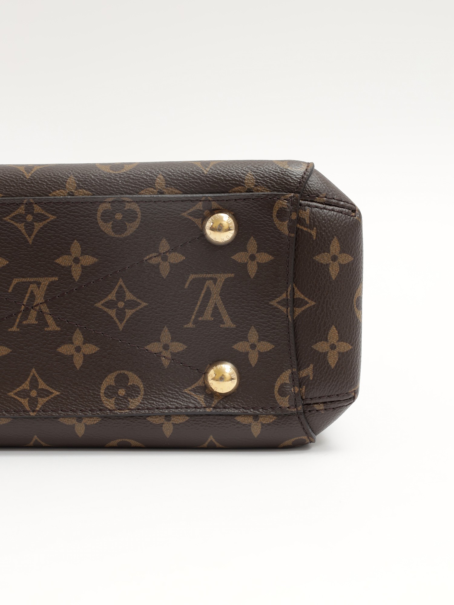 Louis Vuitton Montaigne 10