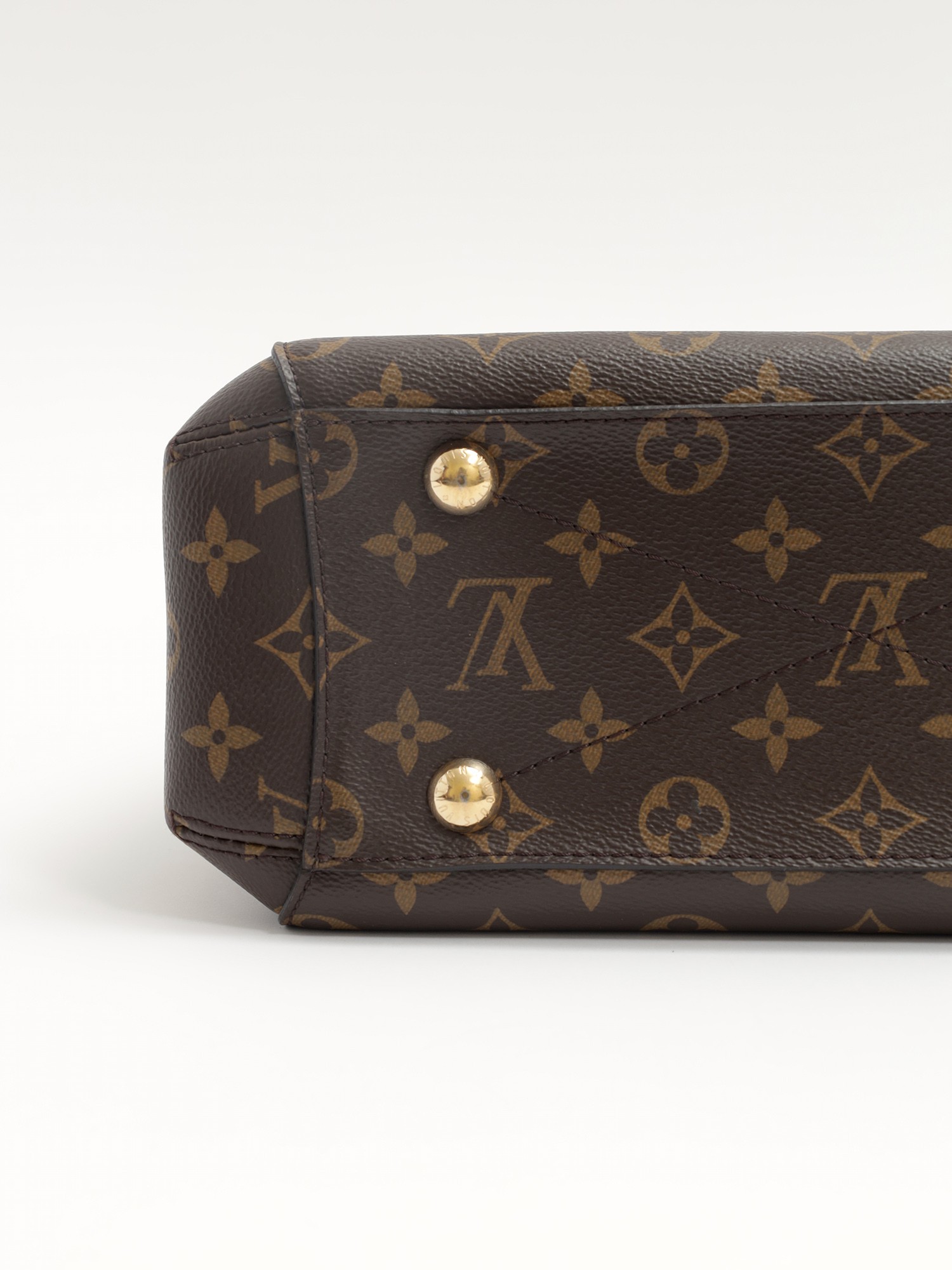Louis Vuitton Montaigne 9