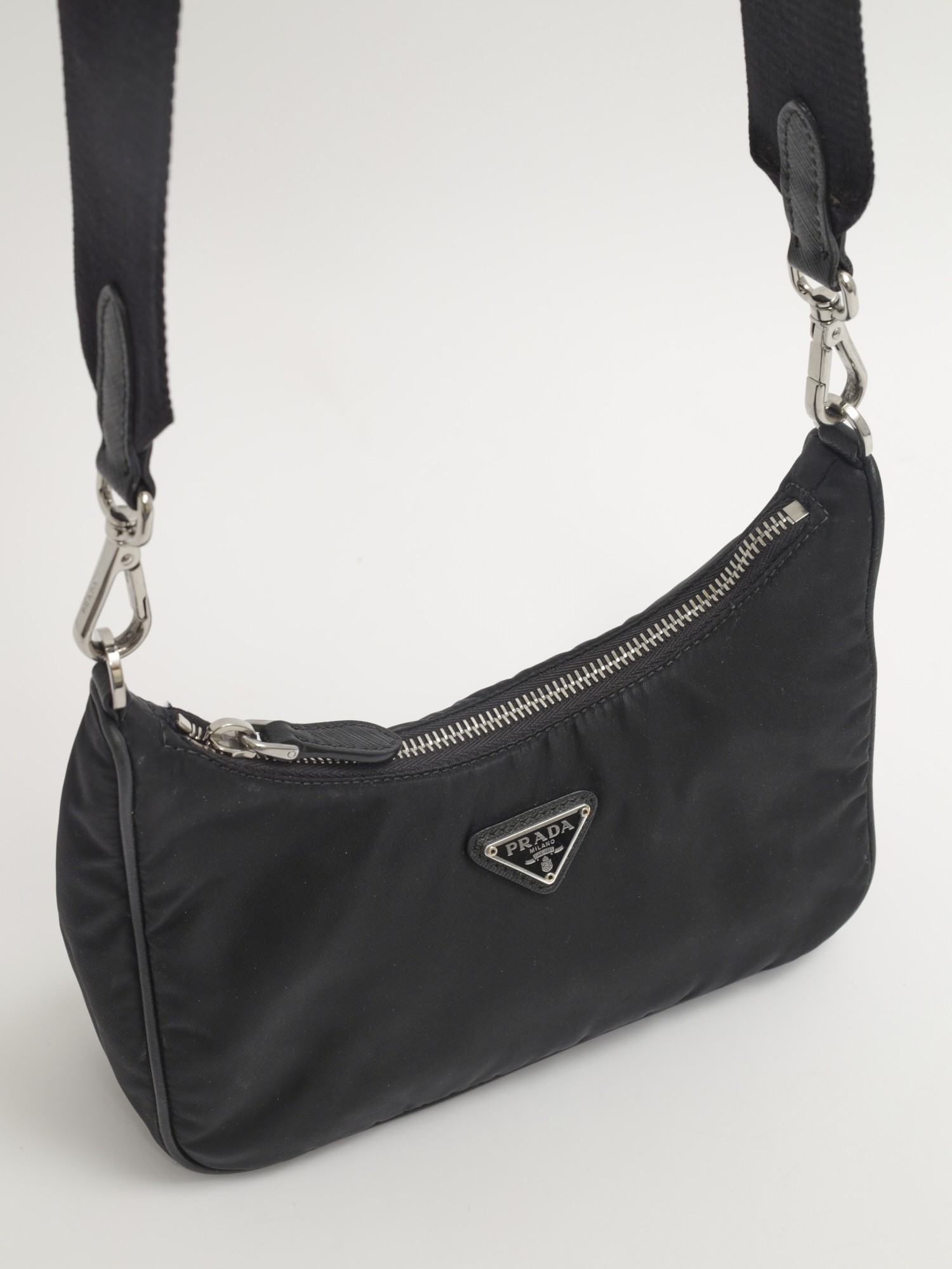 Prada Re-Edition 2005 4