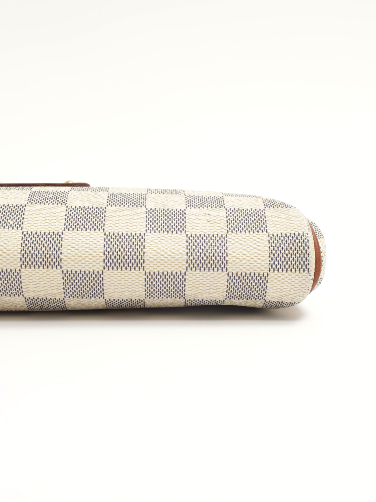 Louis Vuitton Eva 8
