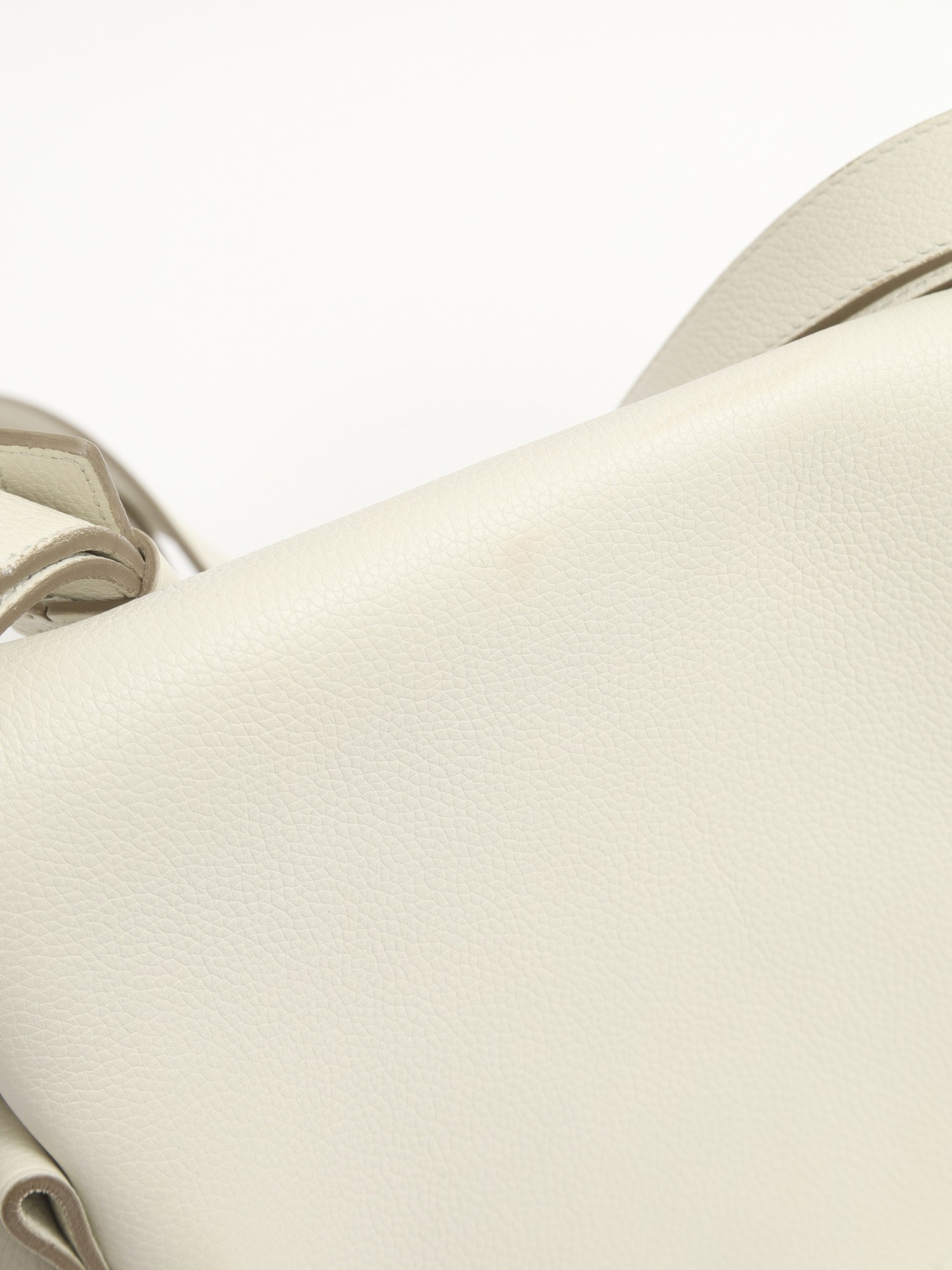 Tom Ford Jennifer 5