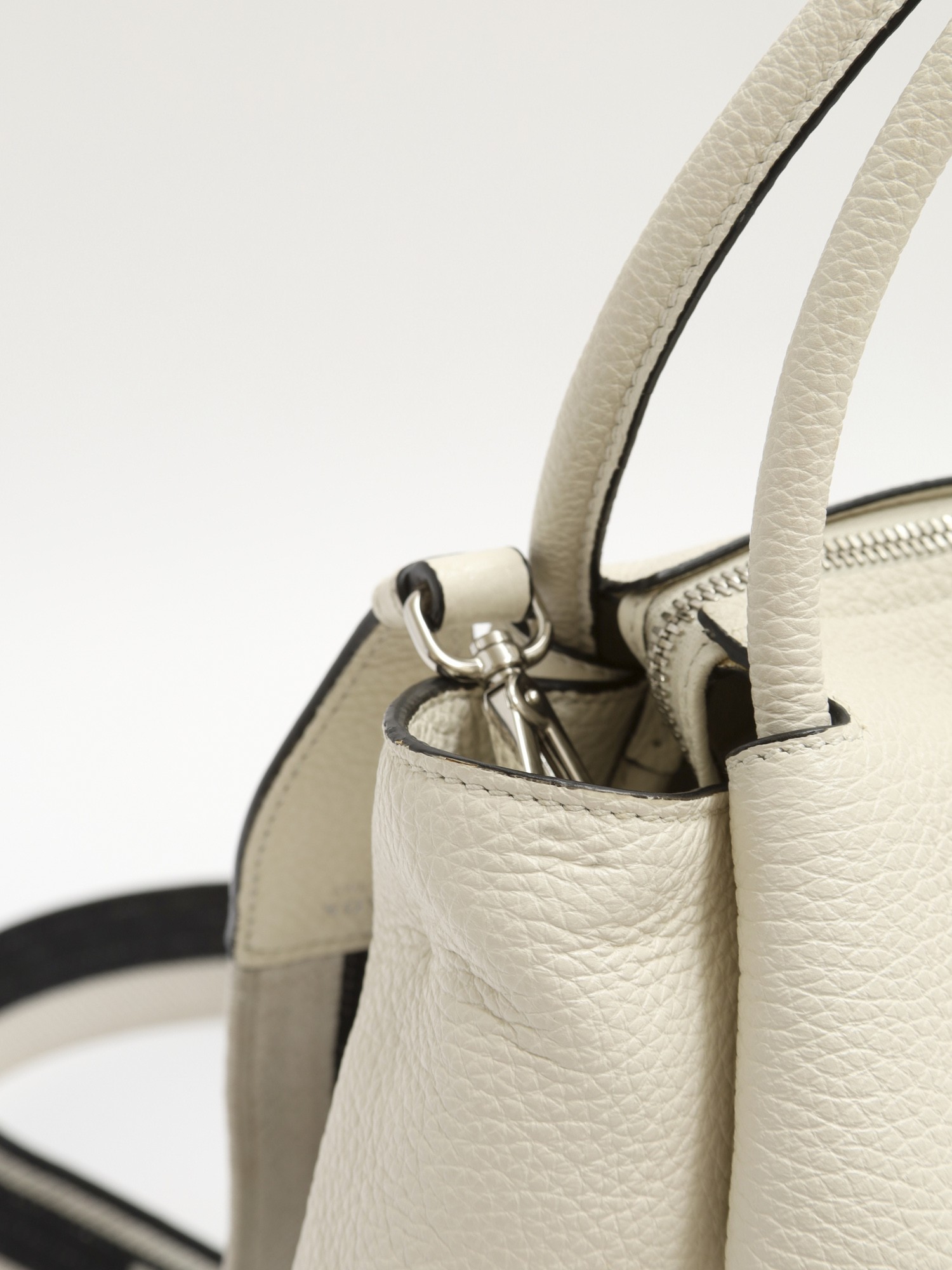 Prada Leather Bag 8