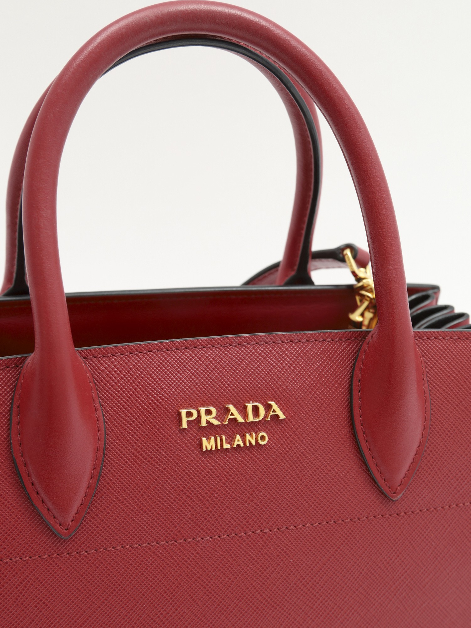 Prada Biblioteque 6