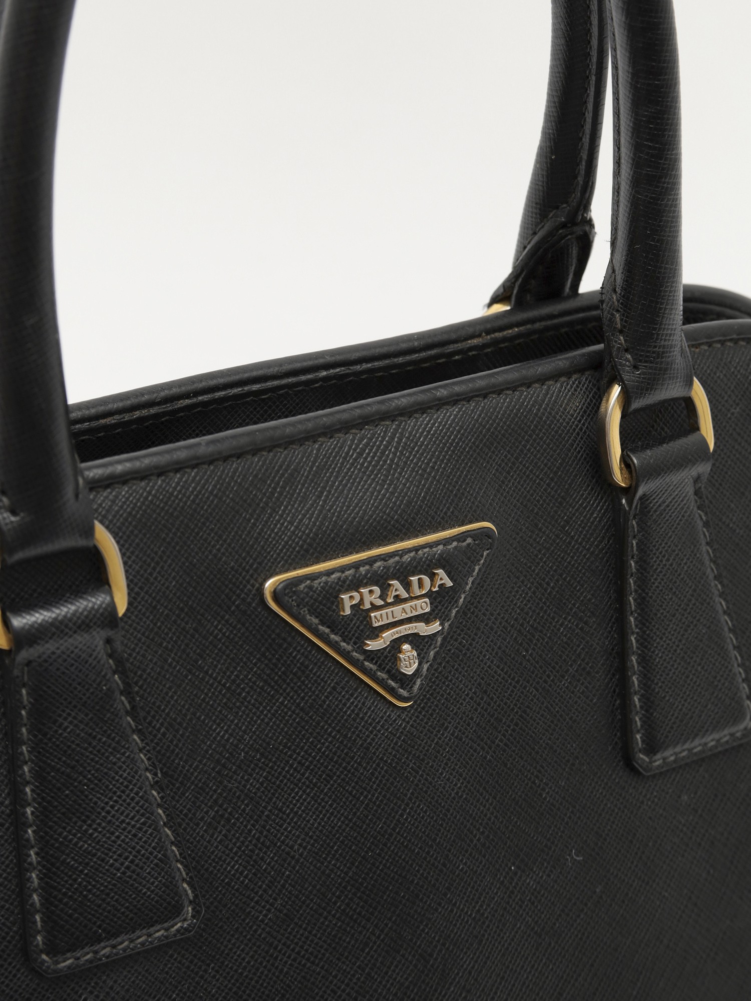 Prada Promenade 7