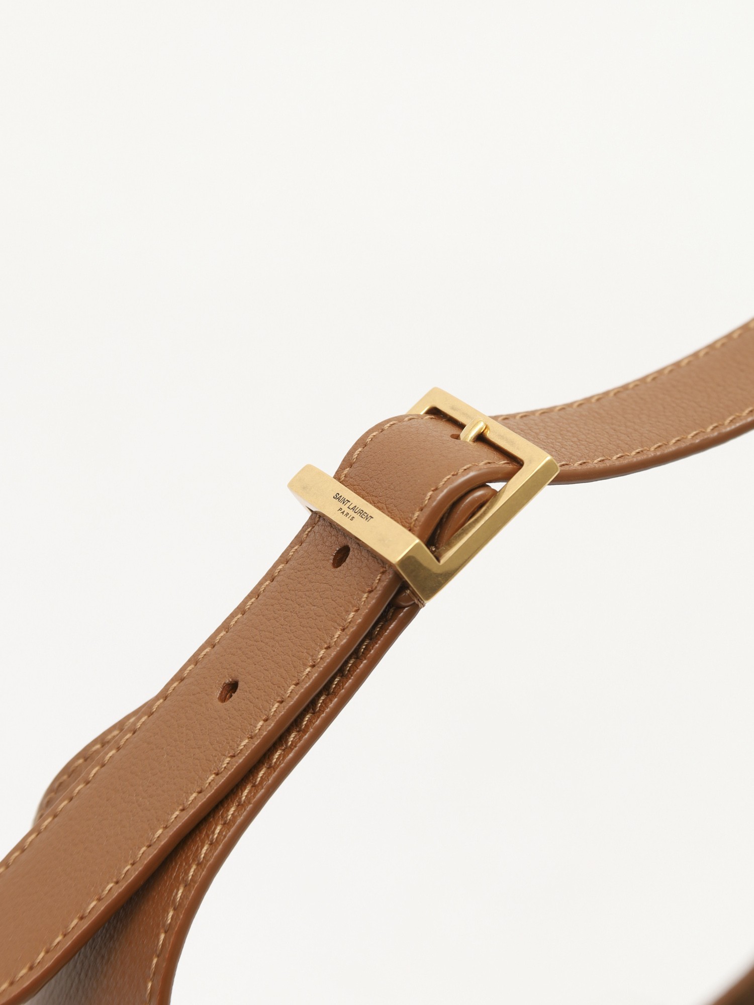 Saint Laurent Le 5 a 7 5
